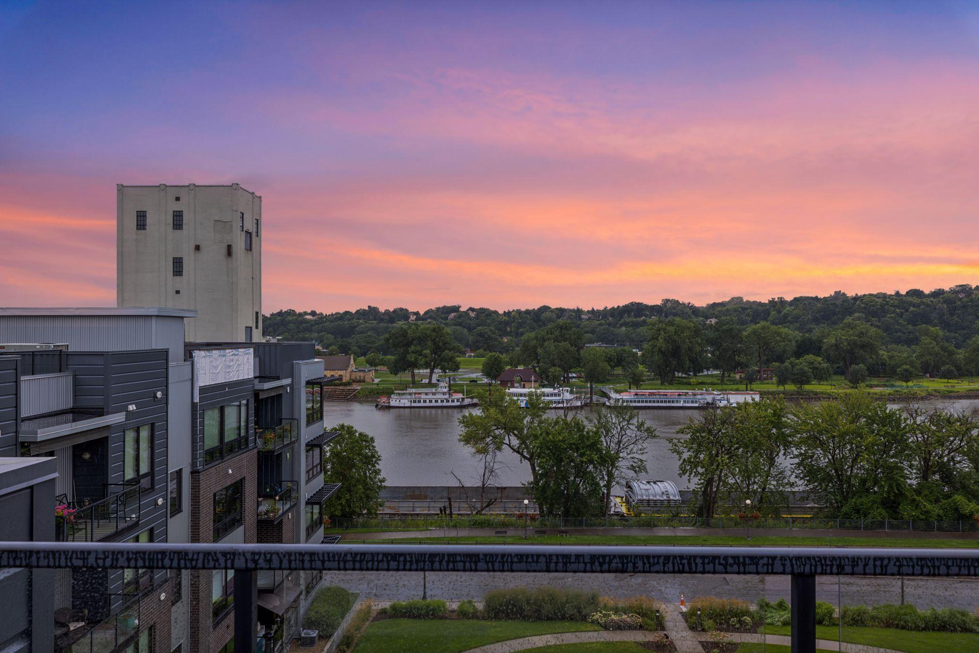 256 Spring Street Unit: 413