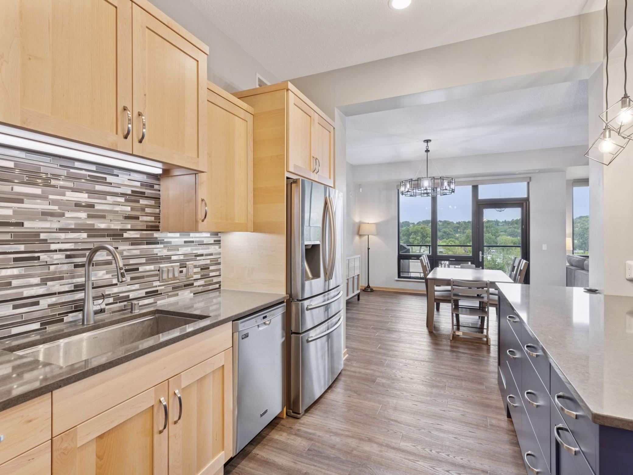 256 Spring Street Unit: 413