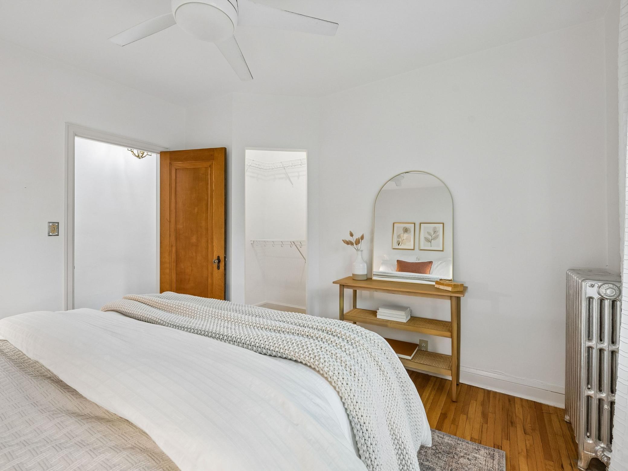 3815 Glendale Terrace Unit: 2