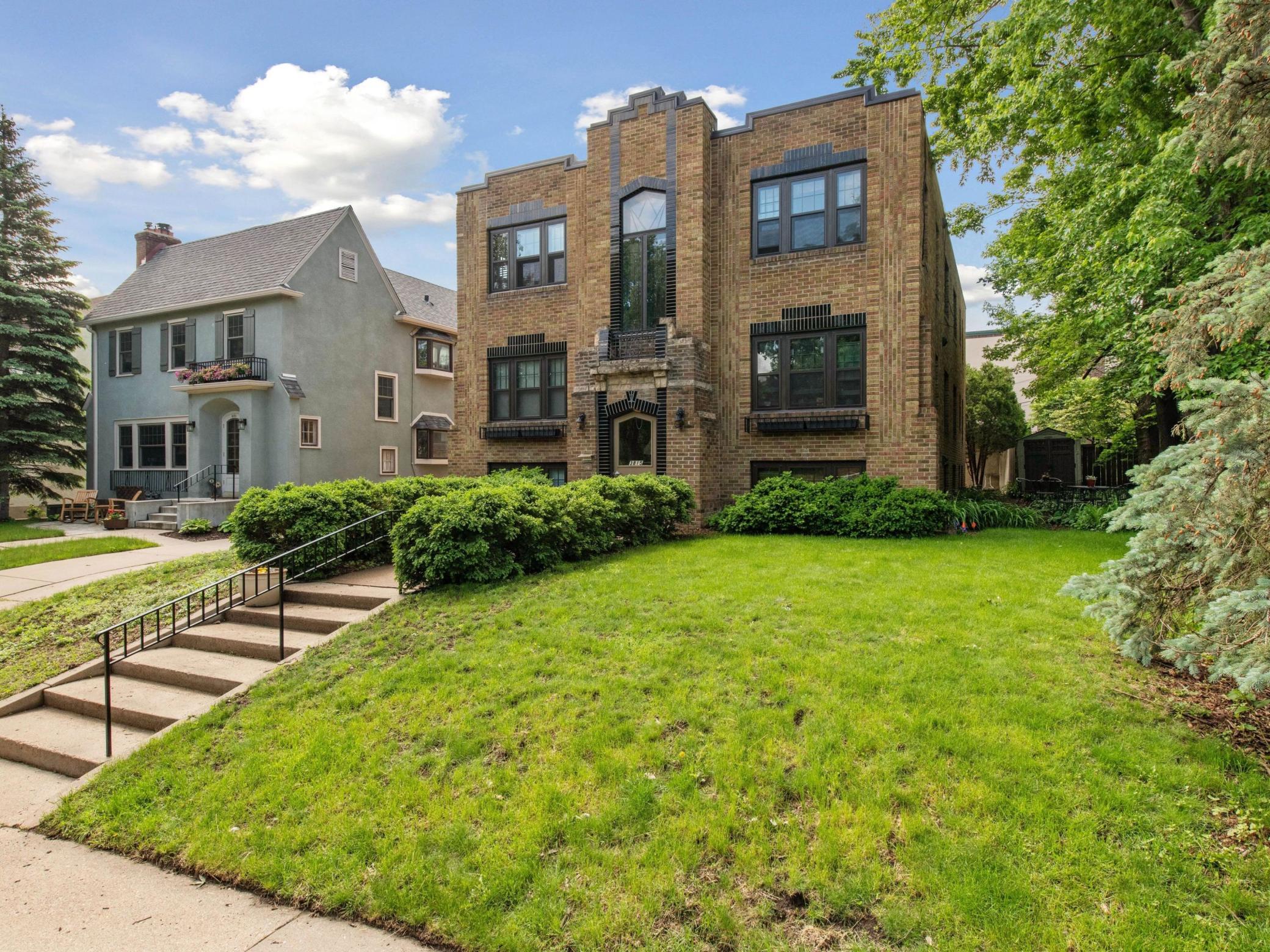 3815 Glendale Terrace Unit: 2