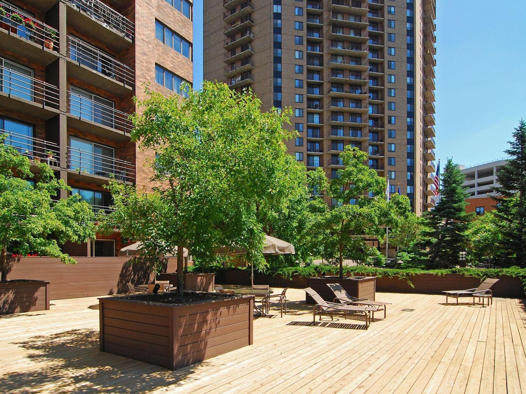 210 W Grant Street Unit: 107