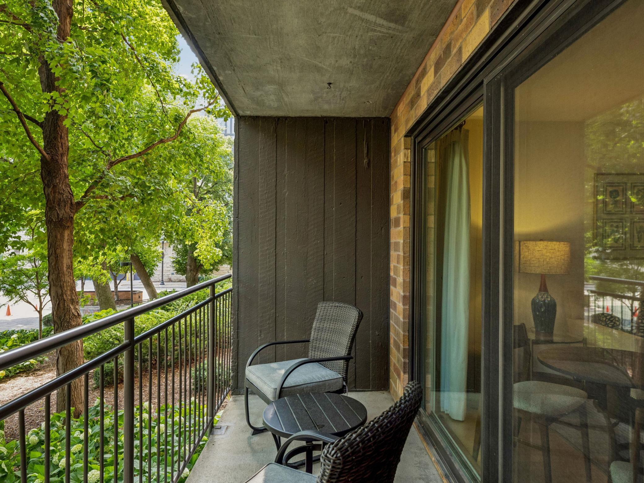 210 W Grant Street Unit: 107