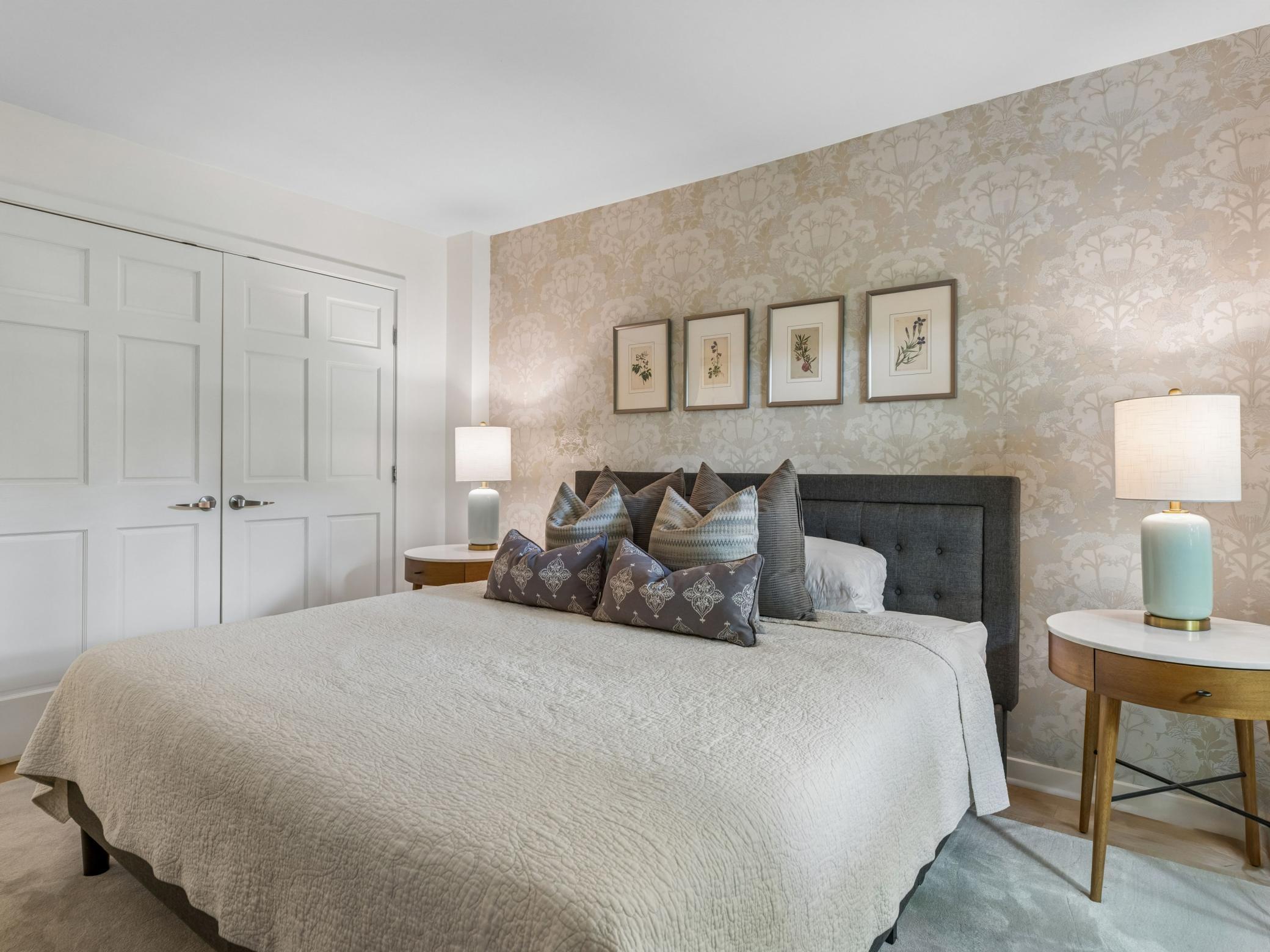 210 W Grant Street Unit: 107