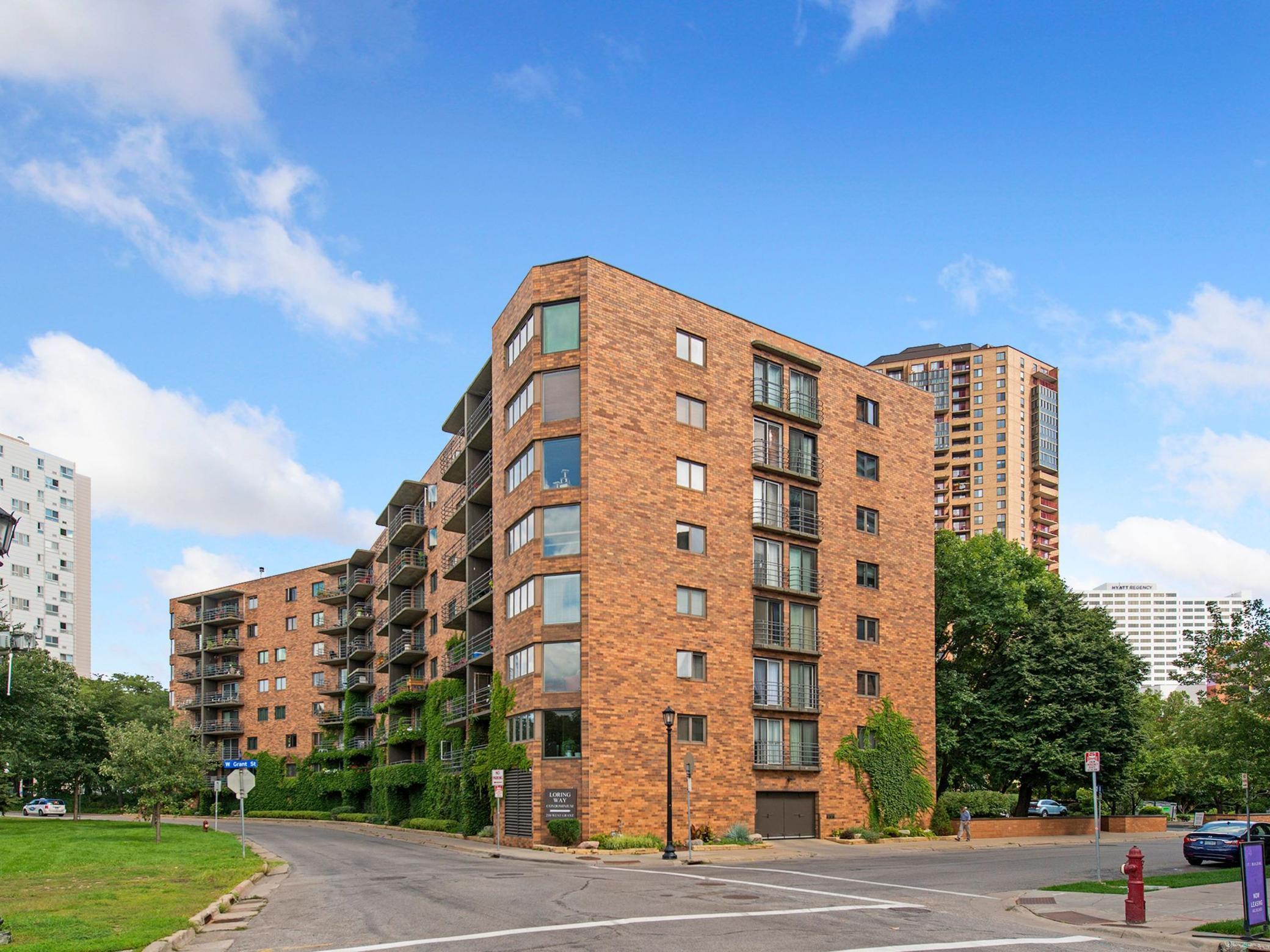 210 W Grant Street Unit: 107
