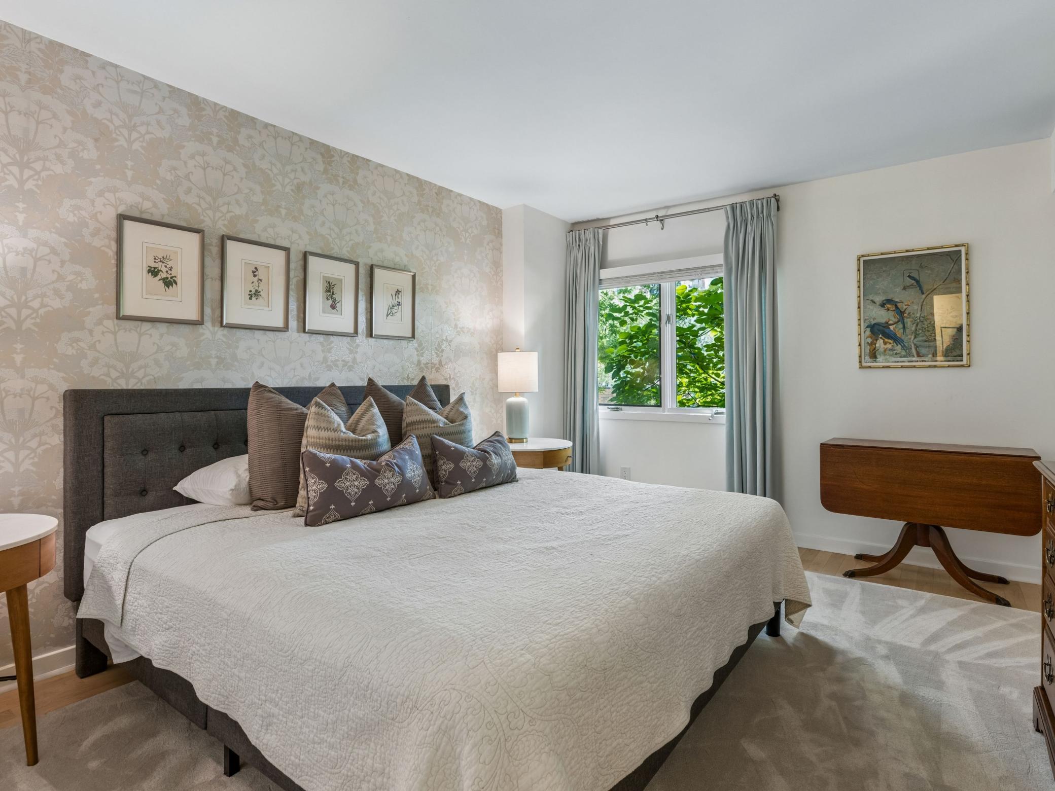 210 W Grant Street Unit: 107