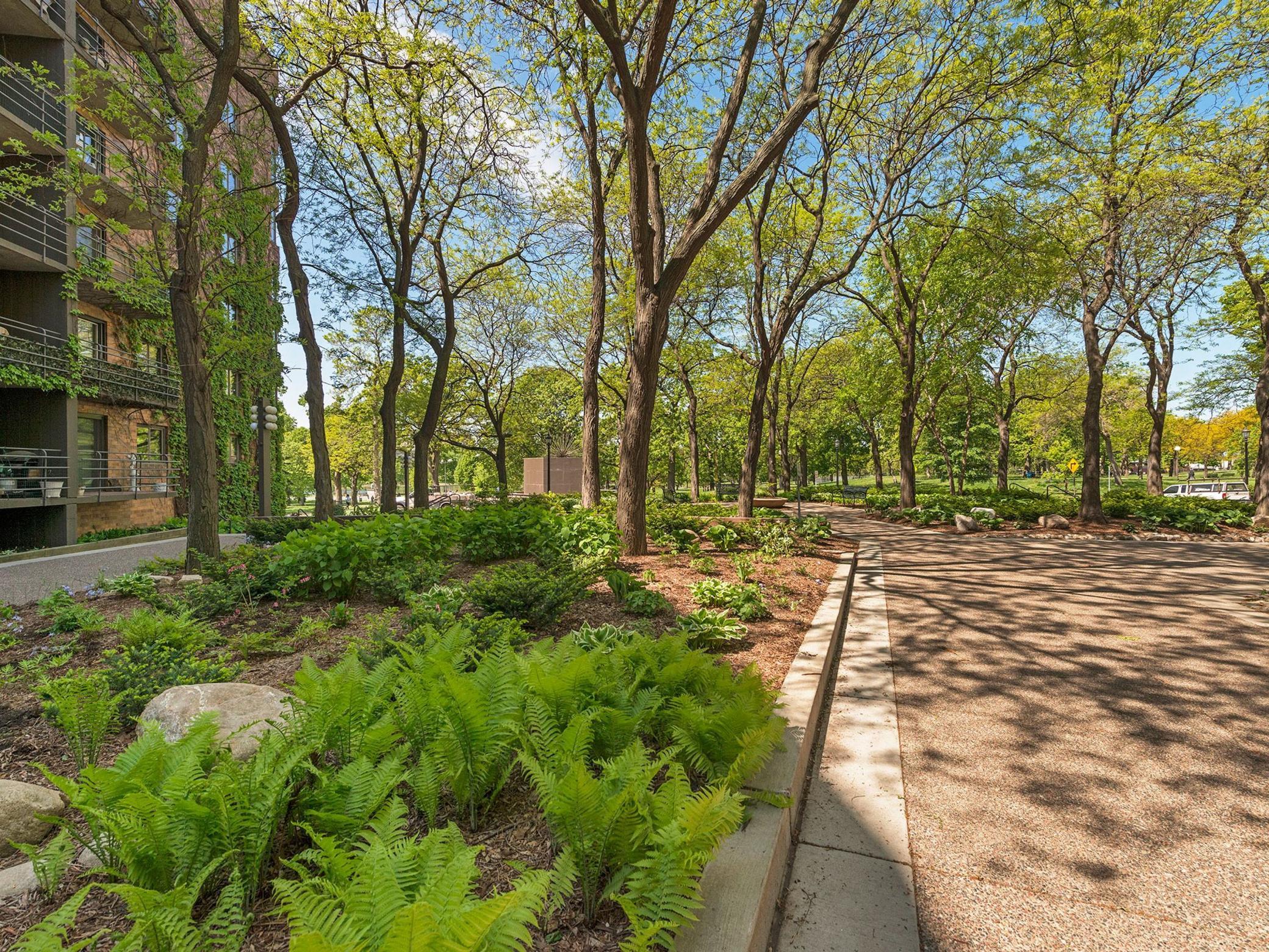 210 W Grant Street Unit: 107