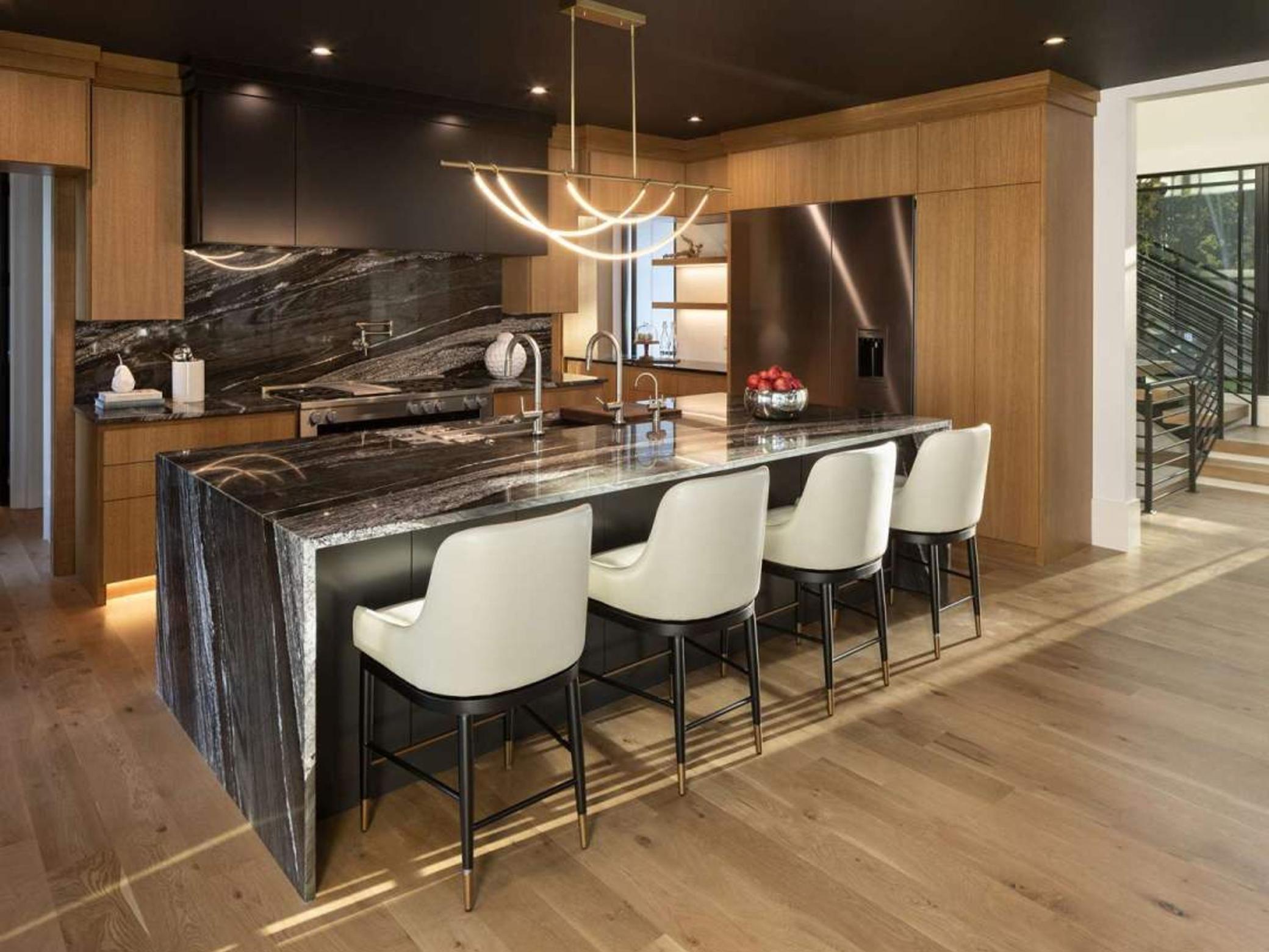 3225 W 54th Street