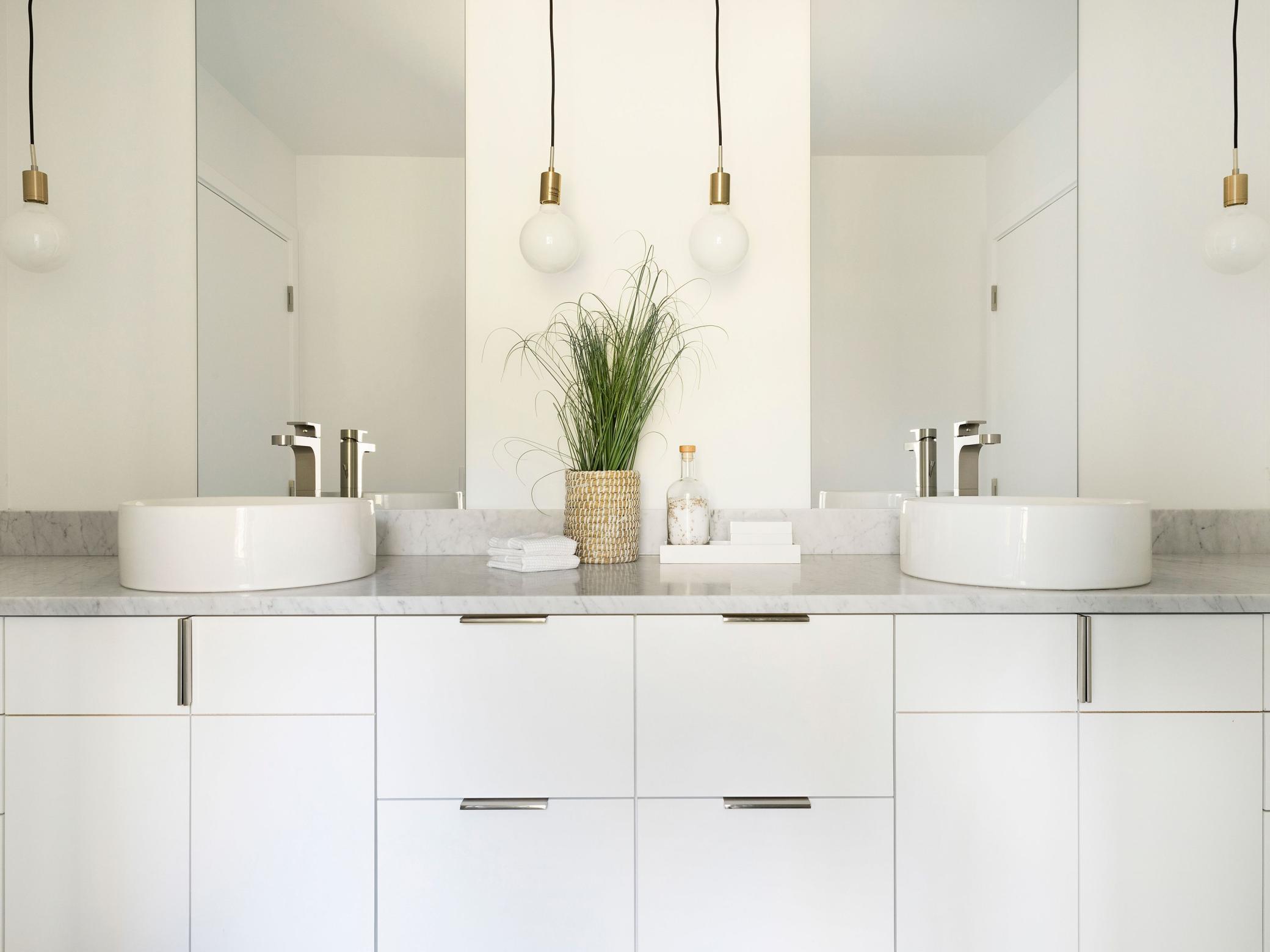 3225 W 54th Street