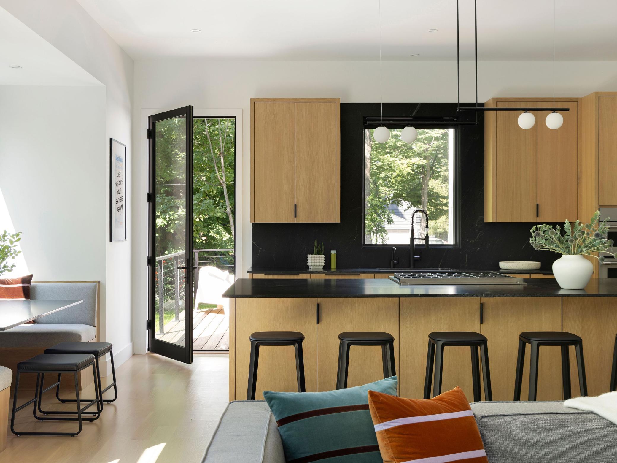 3225 W 54th Street