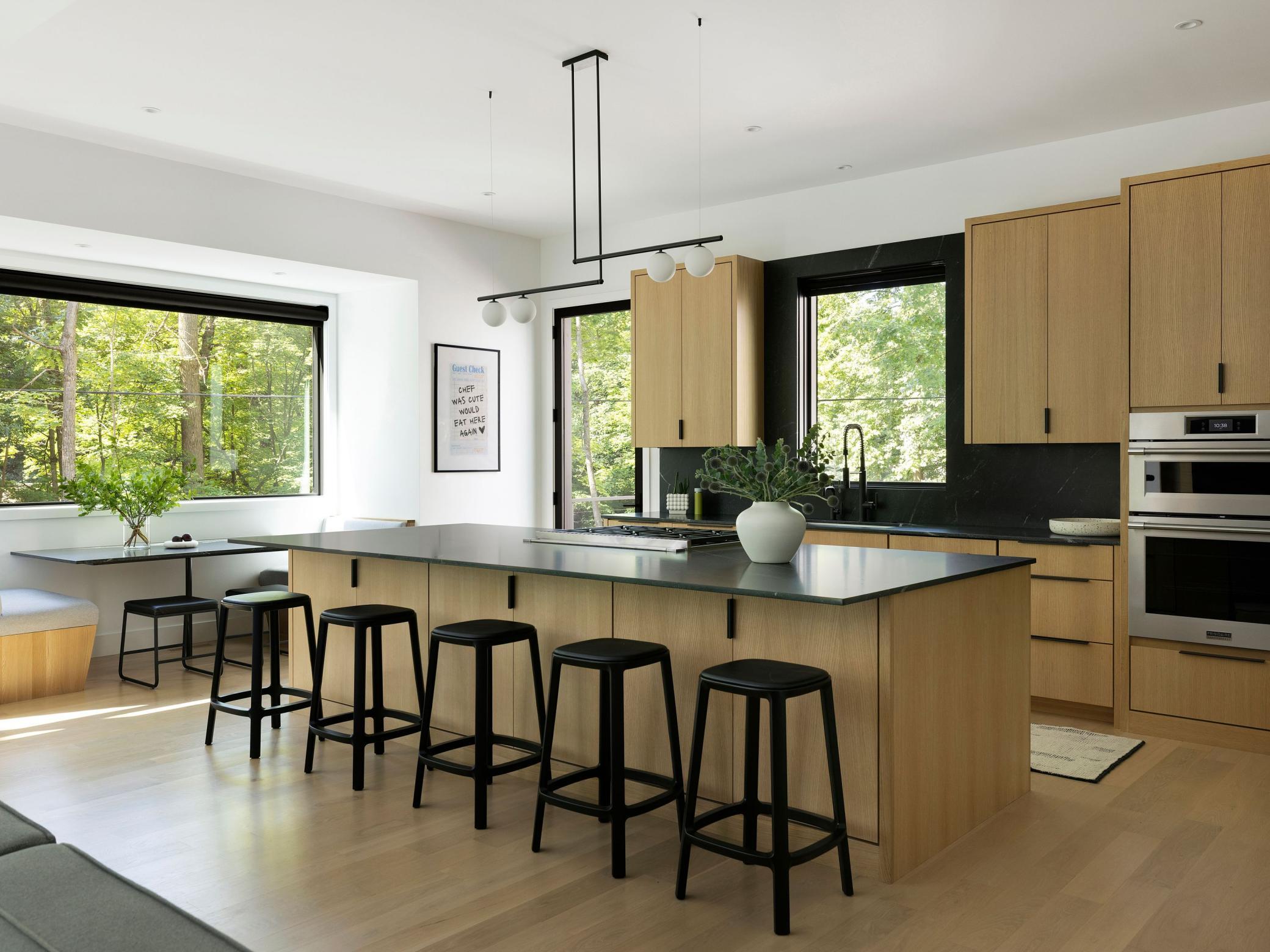 3225 W 54th Street