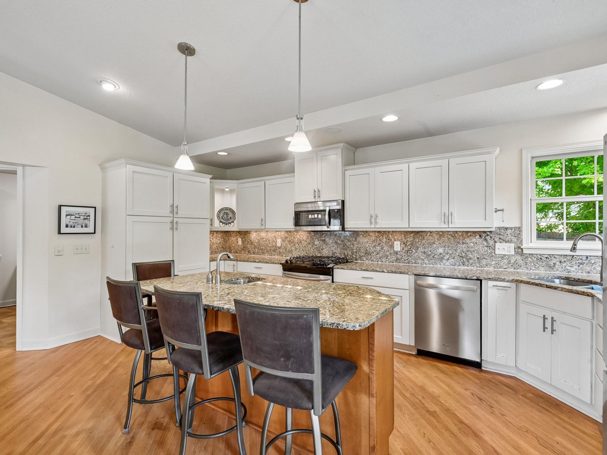 5220 Maddox Lane