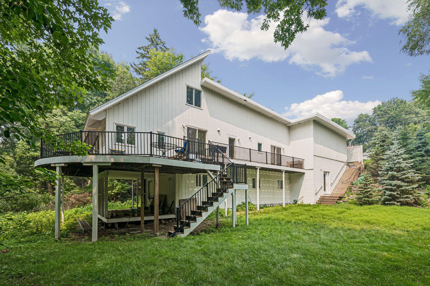 3225 W 54th Street
