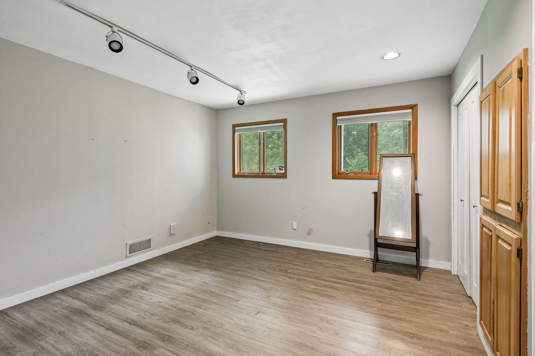 3225 W 54th Street