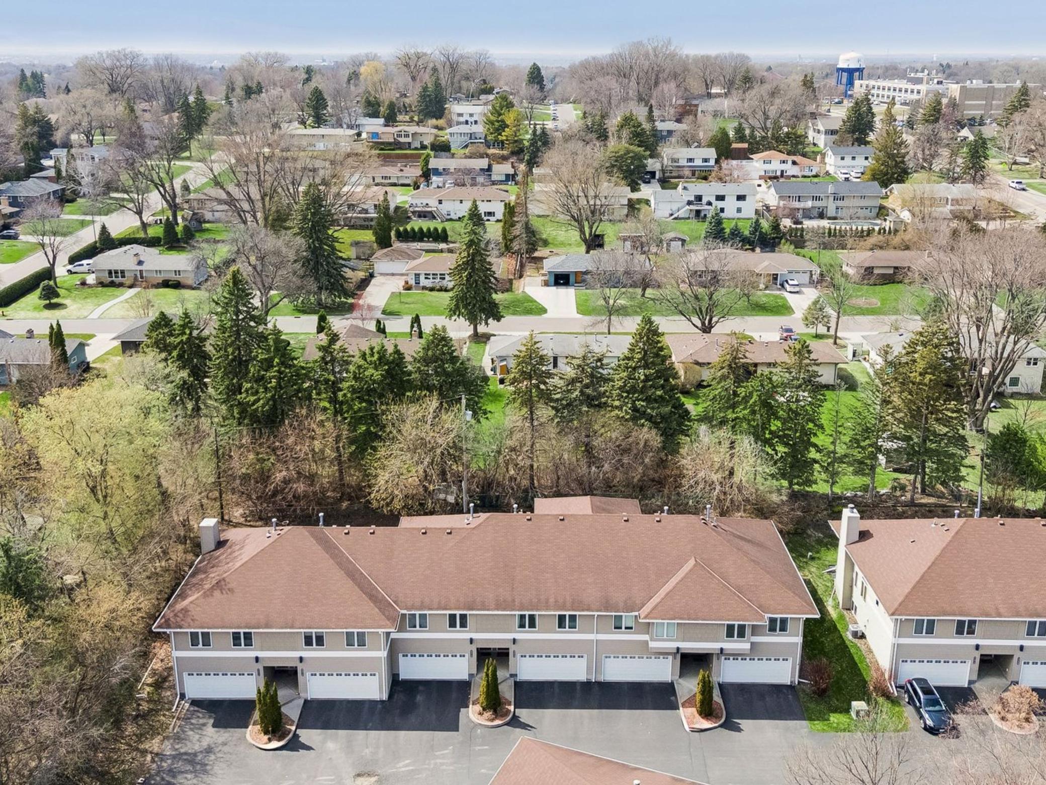 3218 Old Highway 8
