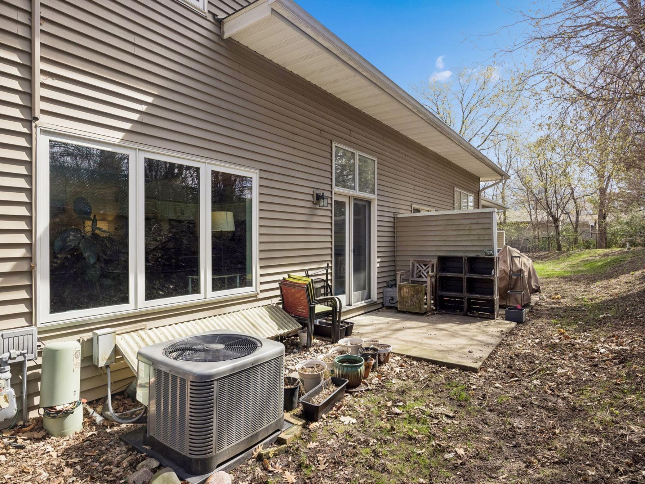 3218 Old Highway 8
