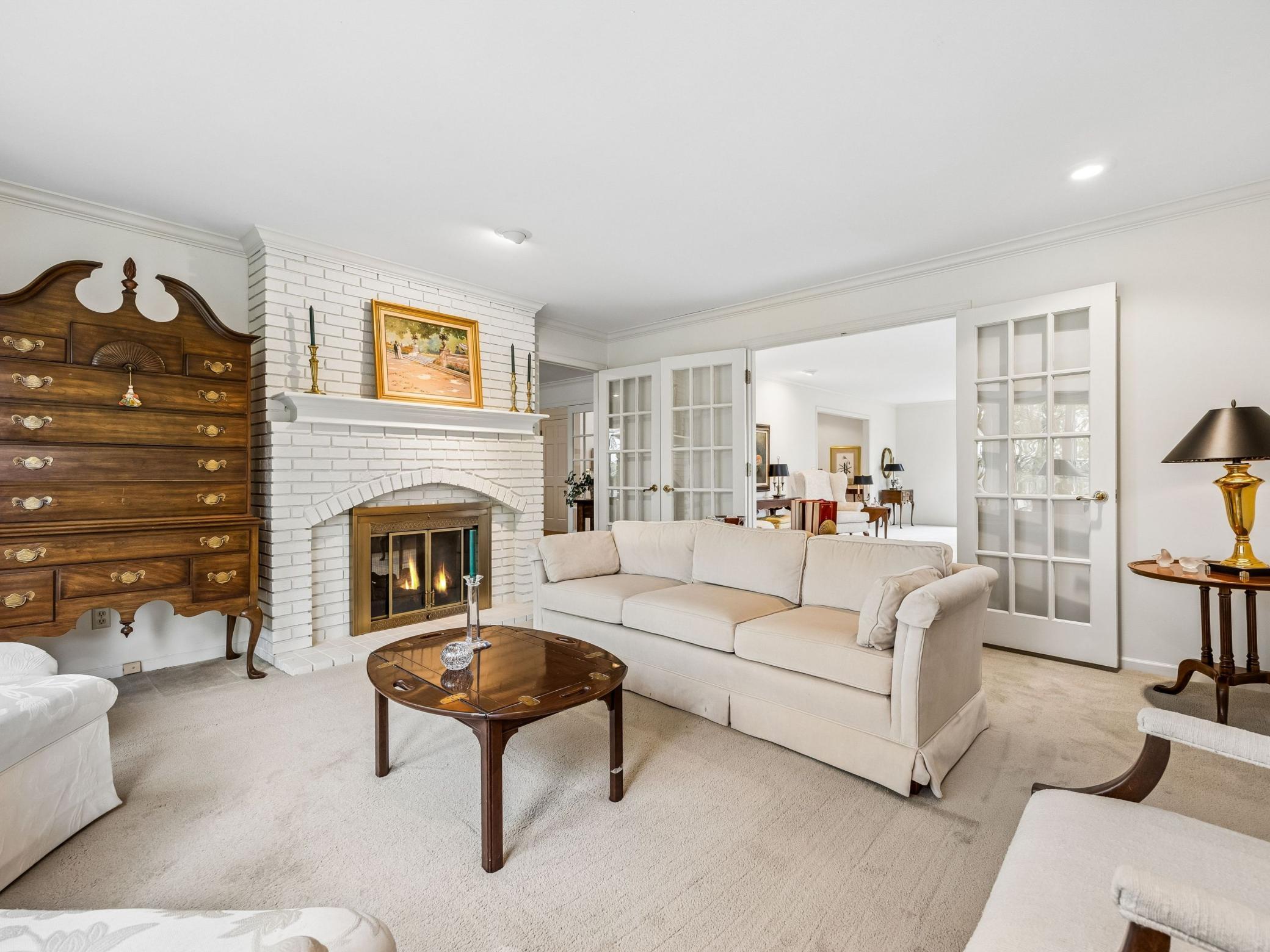 11202 Mount Curve Road