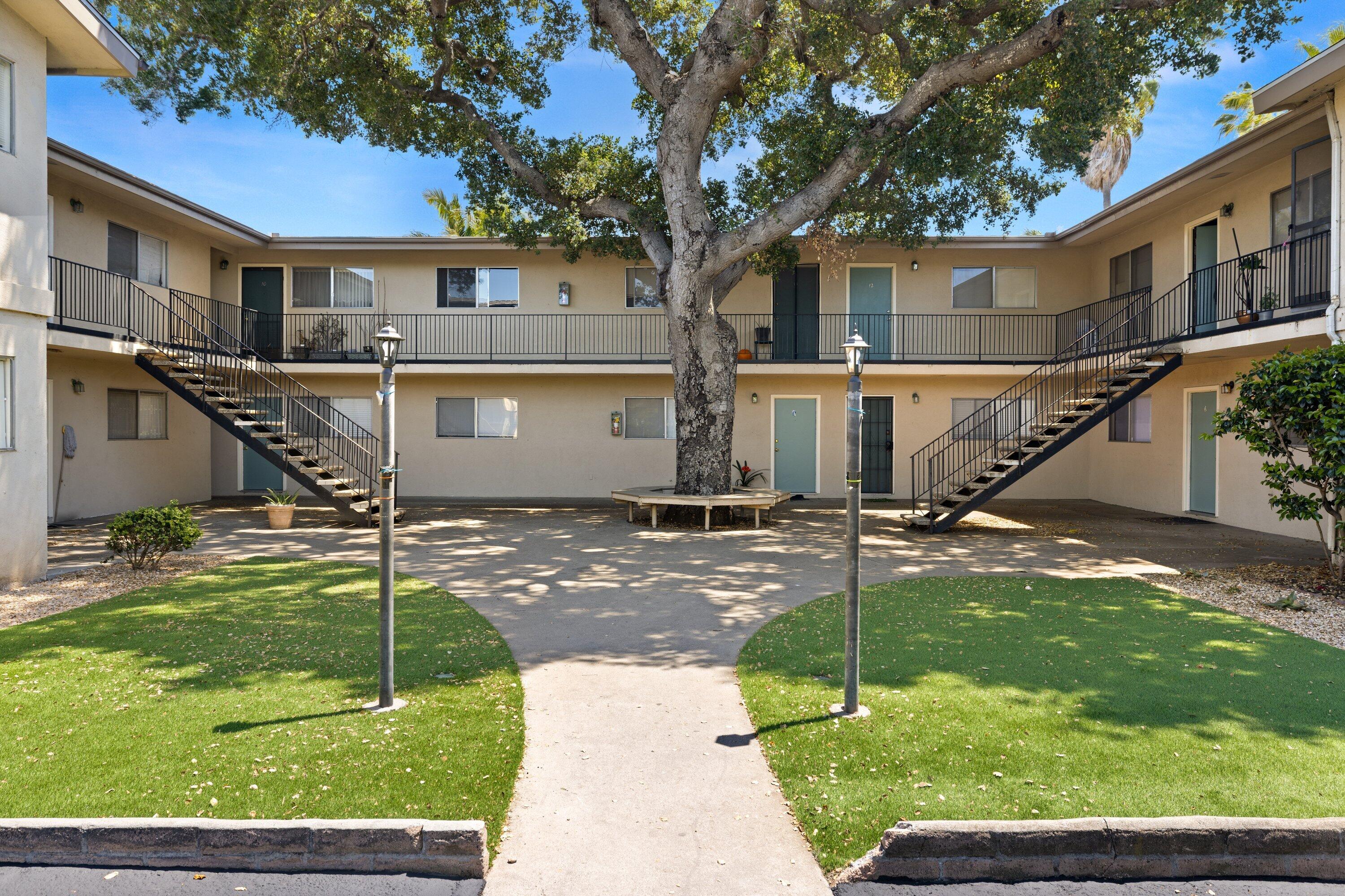 1924 San Pascual Street
