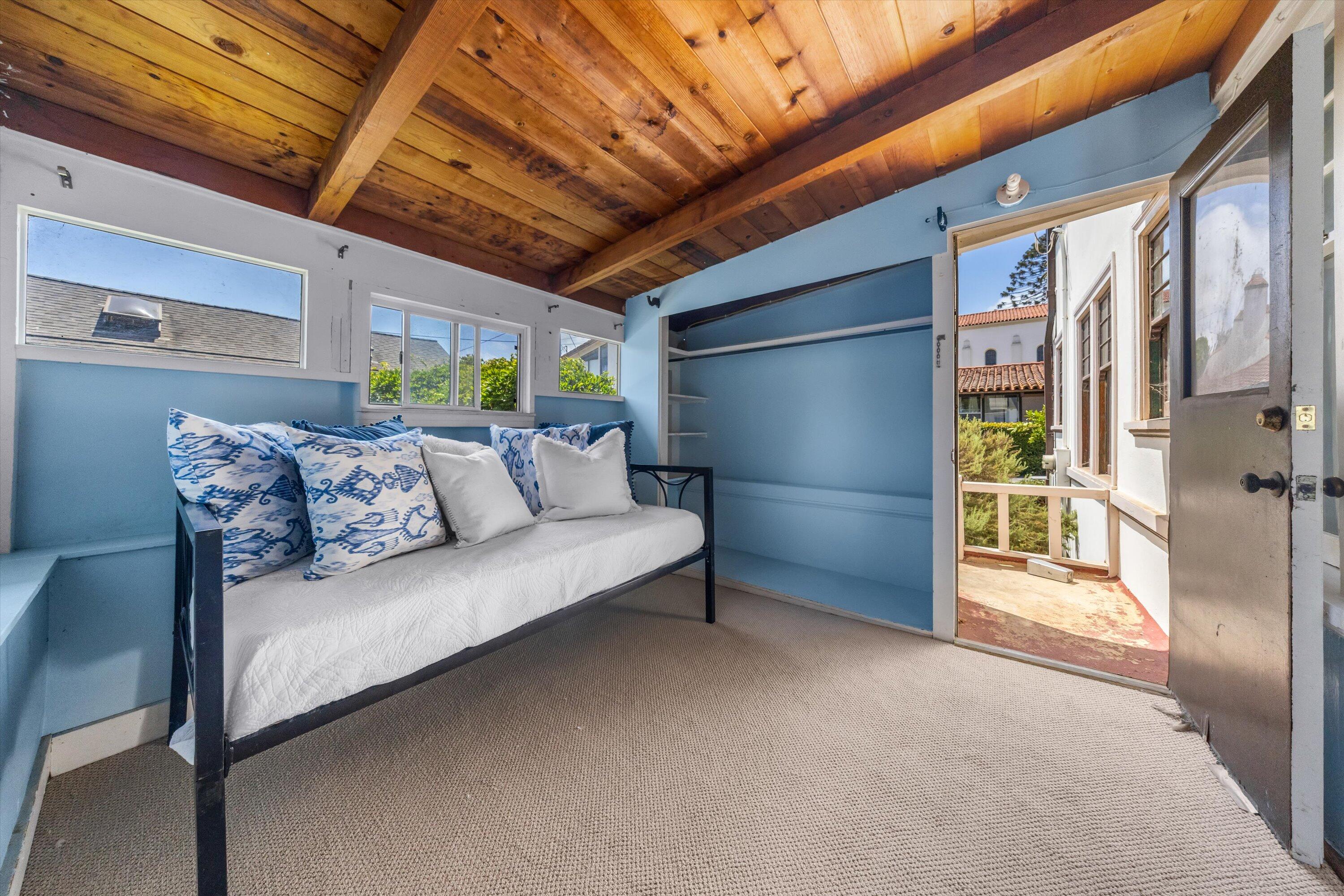 1515 Santa Barbara Street