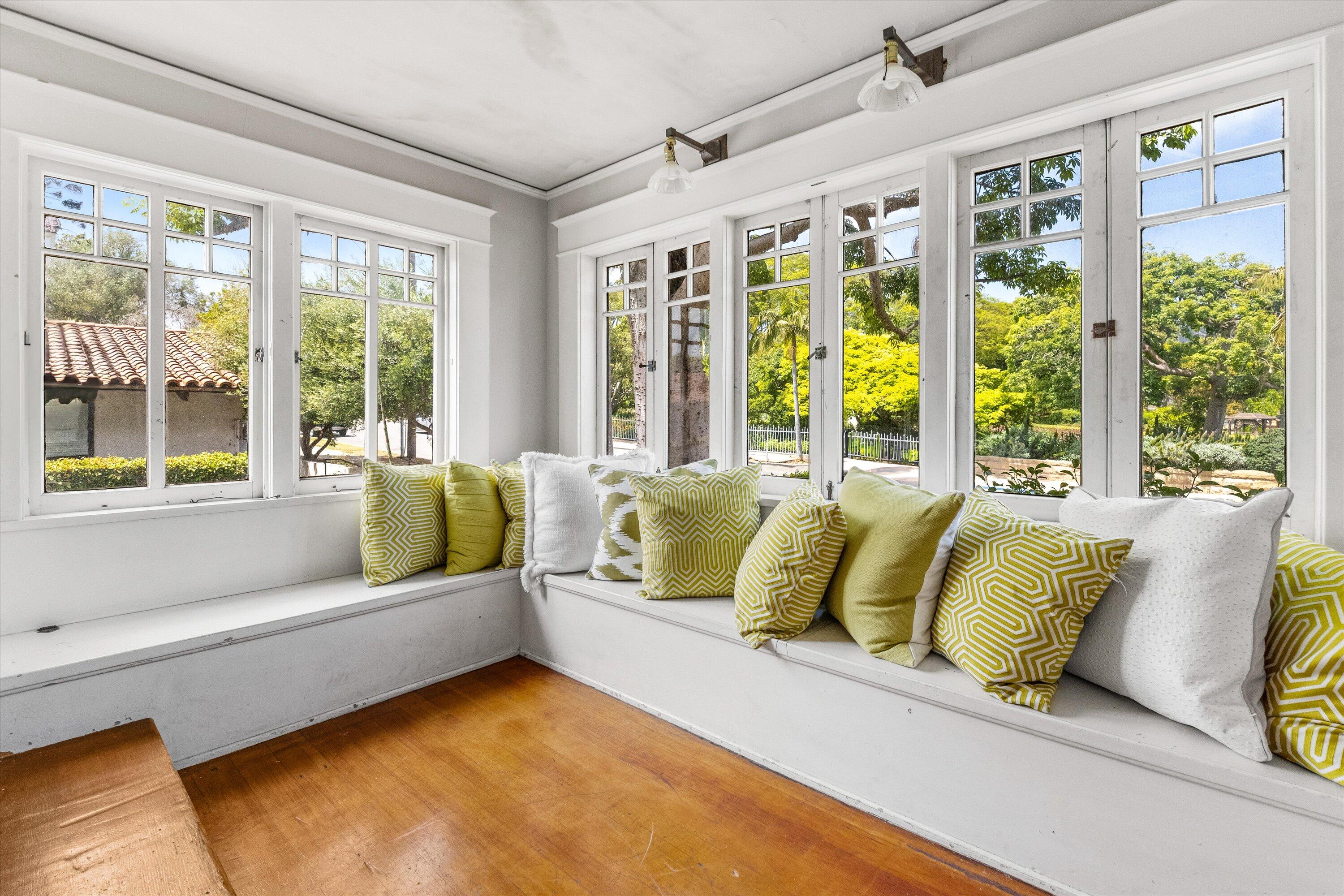 1515 Santa Barbara Street