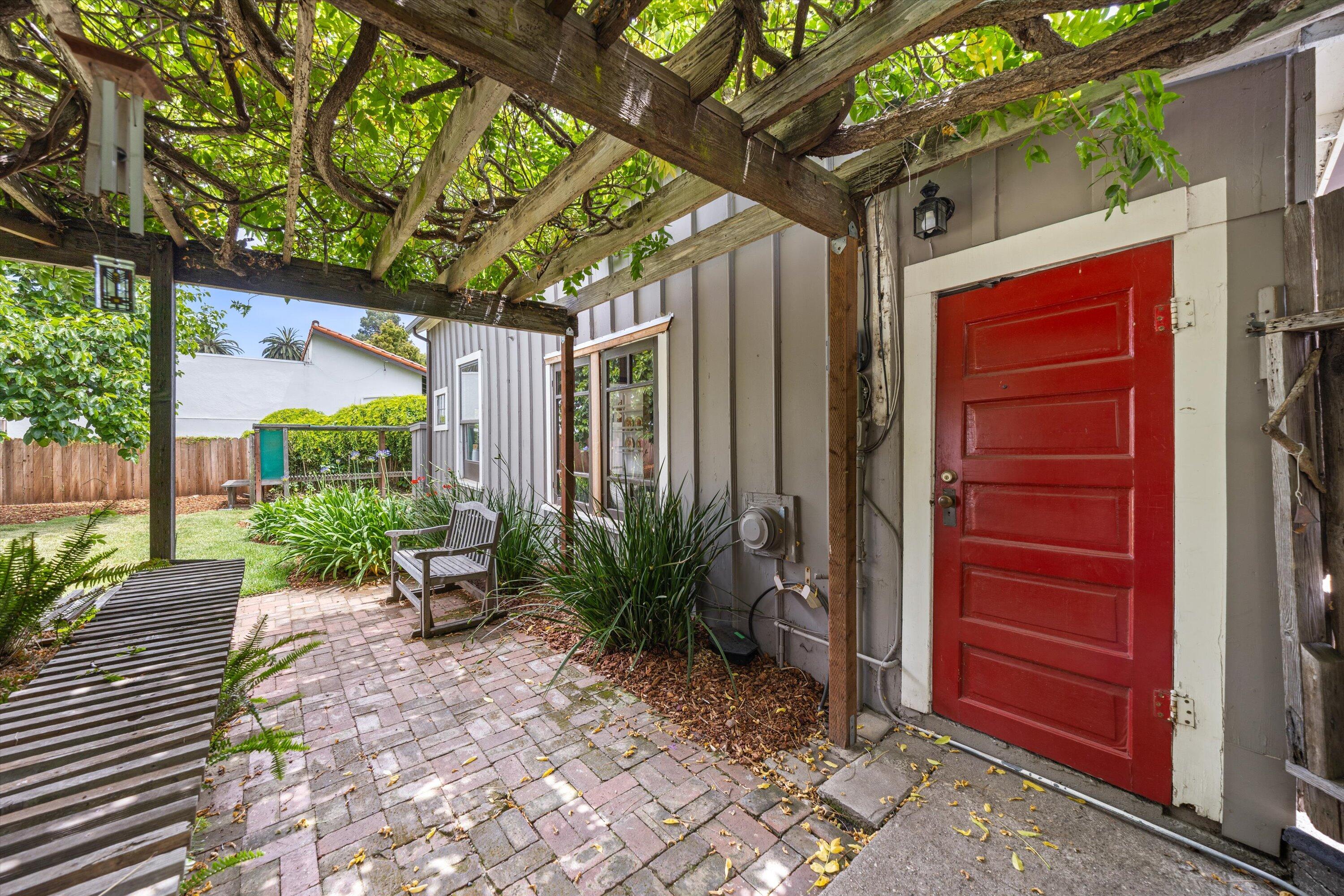 1515 Santa Barbara Street