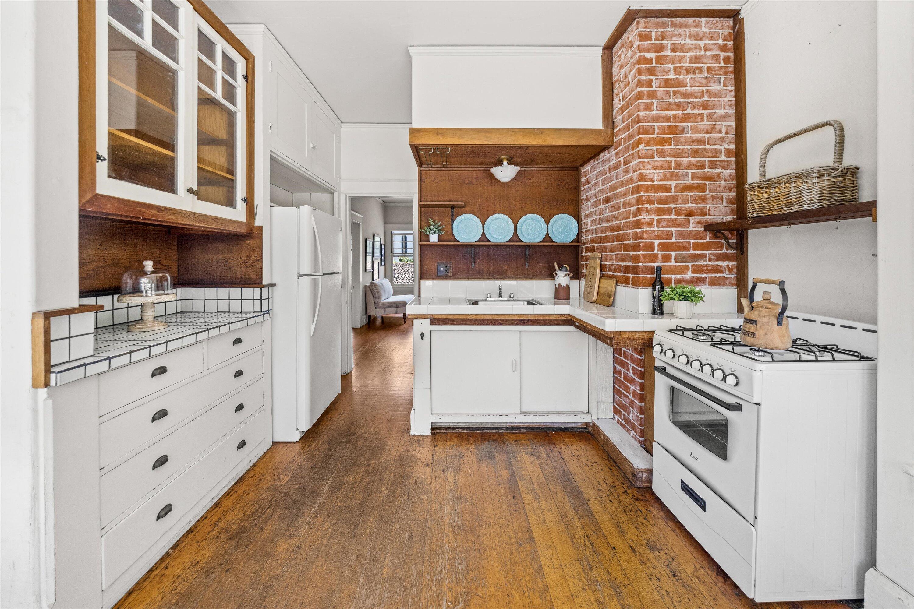 1515 Santa Barbara Street