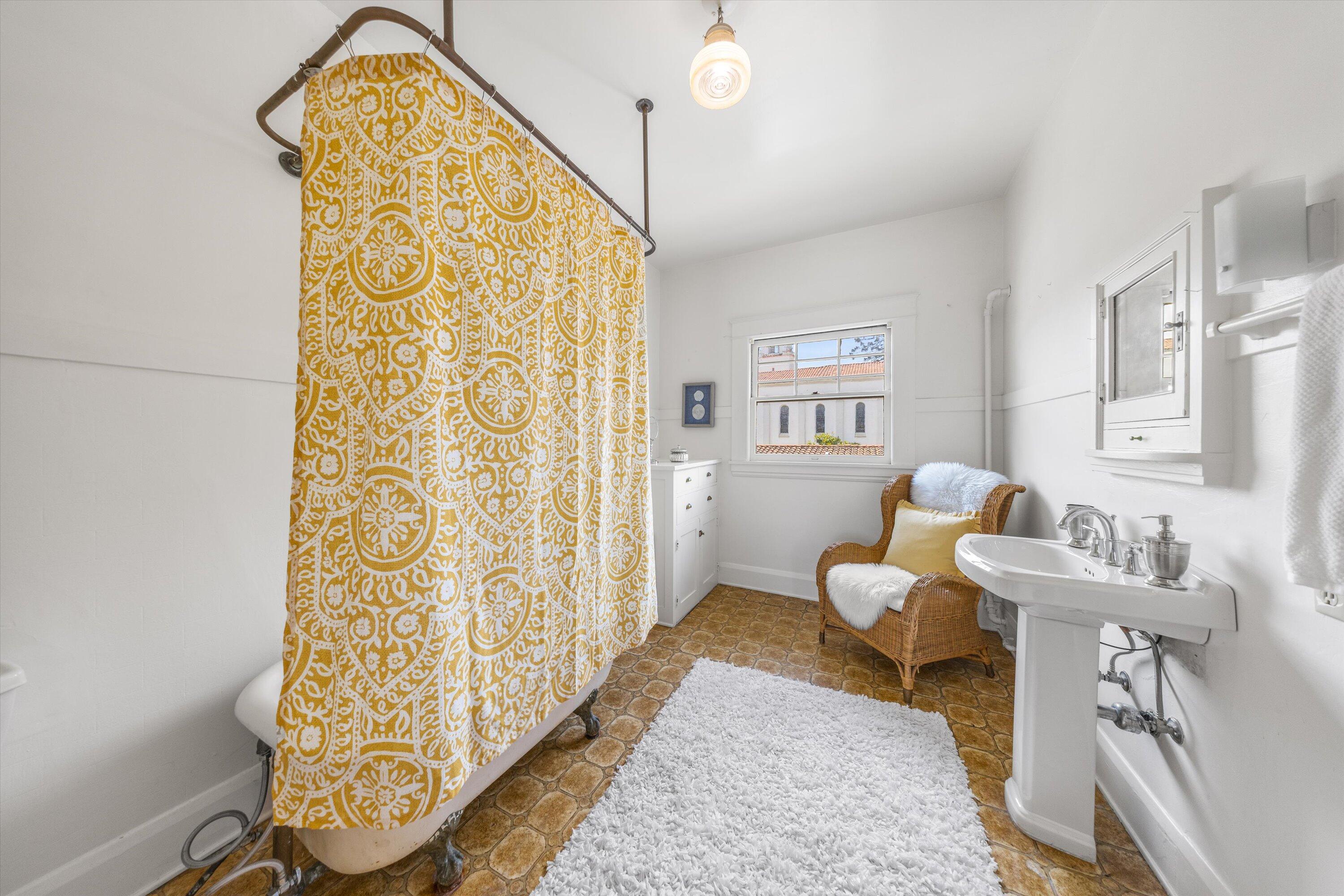 1515 Santa Barbara Street