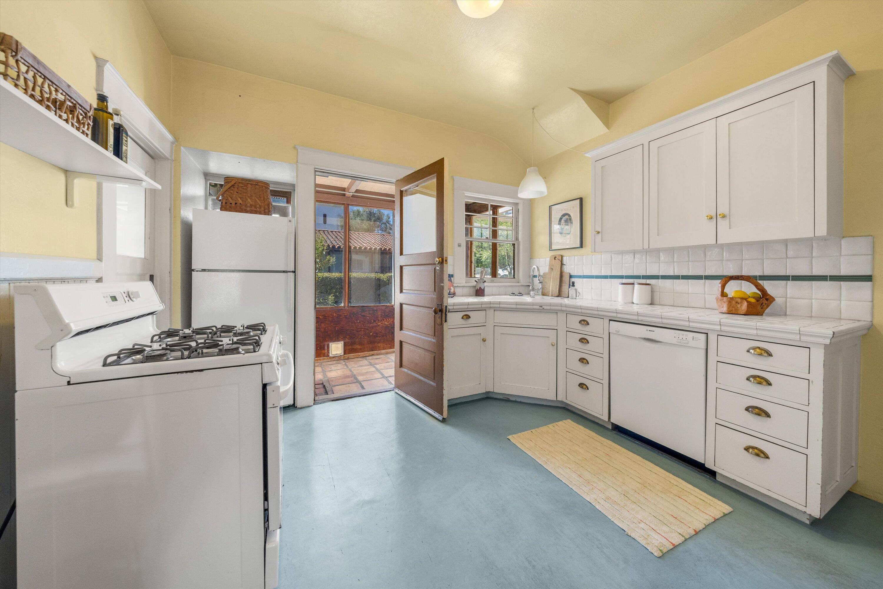 1515 Santa Barbara Street