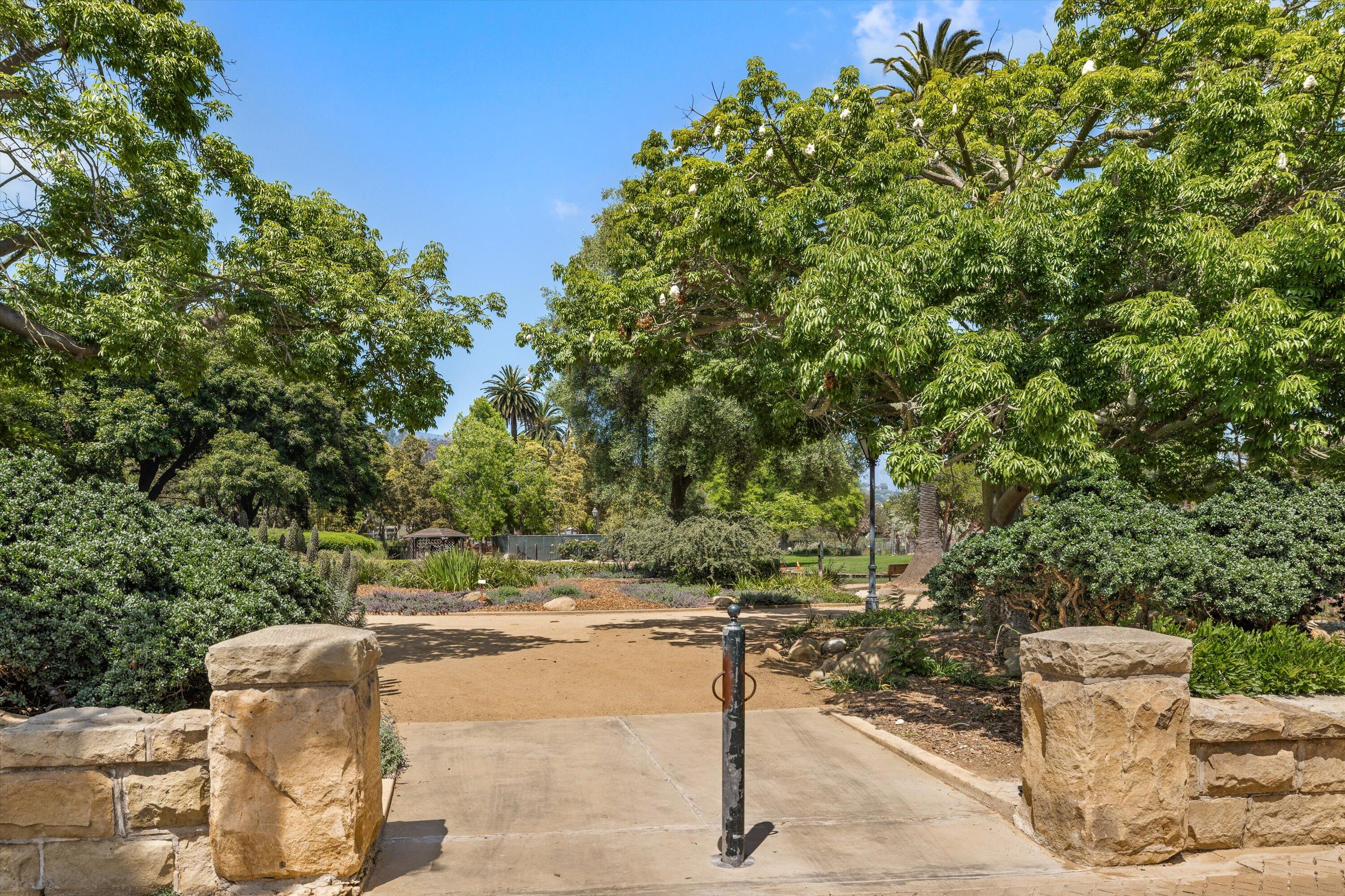 1515 Santa Barbara Street