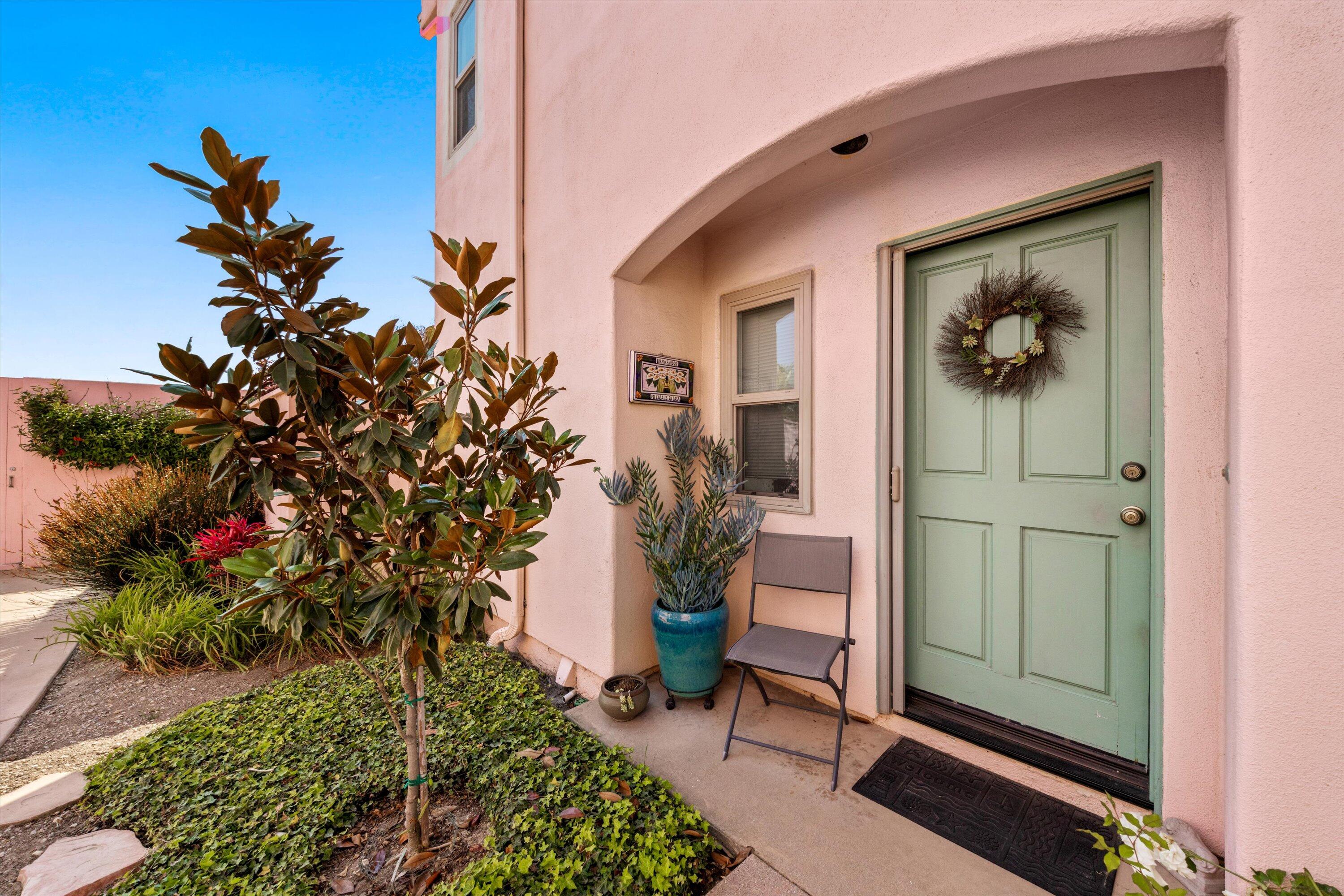 4297 Carpinteria Avenue Unit: 8