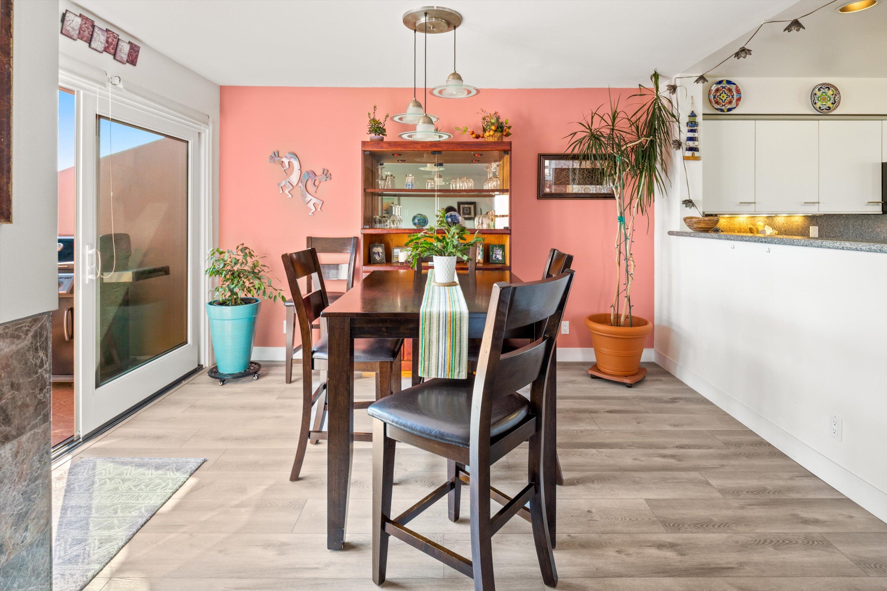 4297 Carpinteria Avenue Unit: 8