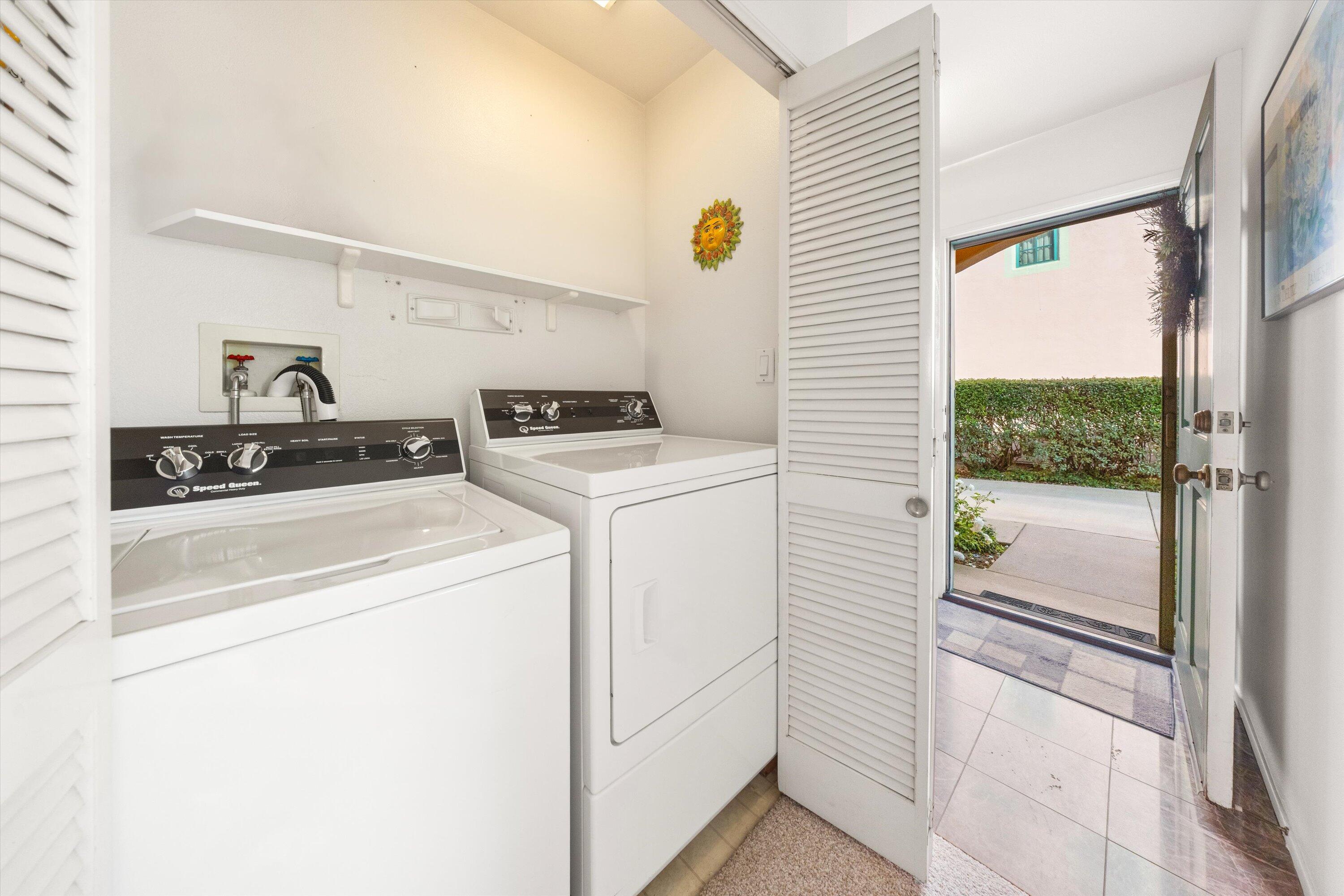 4297 Carpinteria Avenue Unit: 8