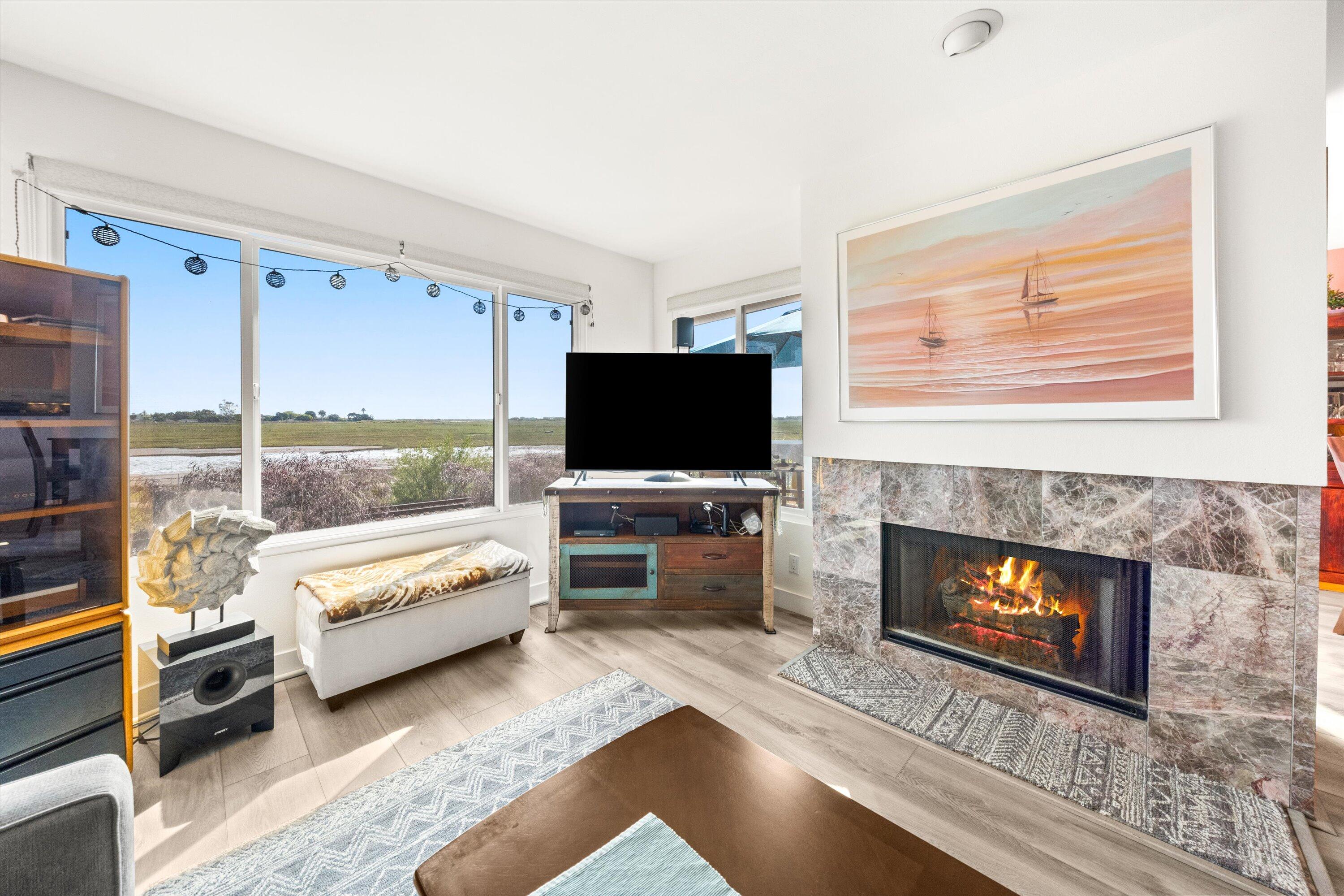 4297 Carpinteria Avenue Unit: 8