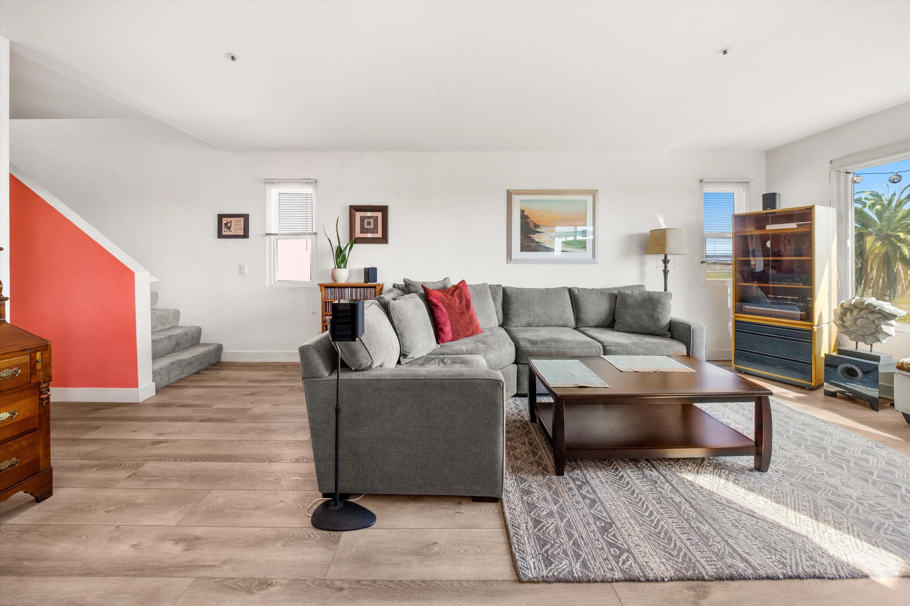 4297 Carpinteria Avenue Unit: 8