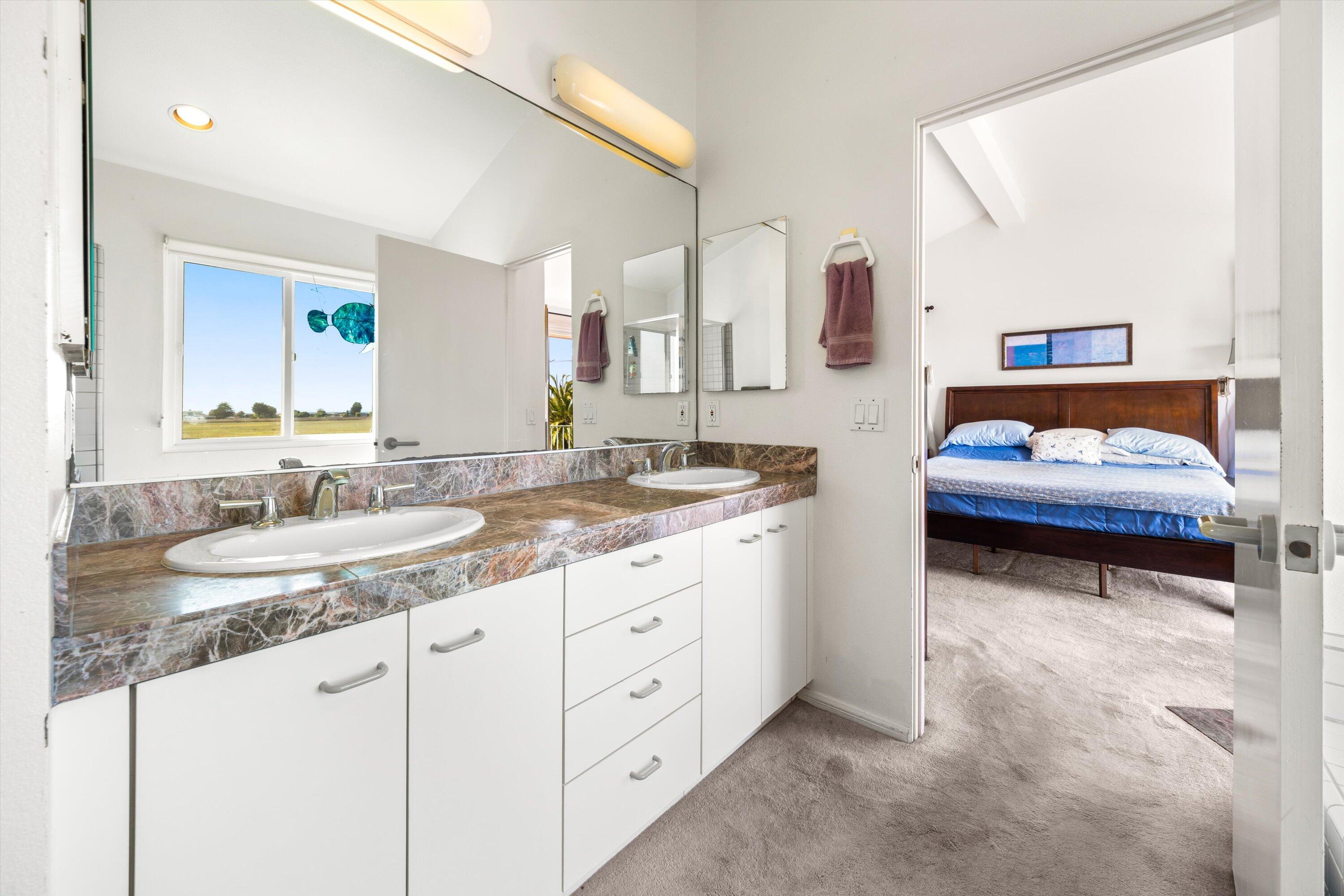 4297 Carpinteria Avenue Unit: 8