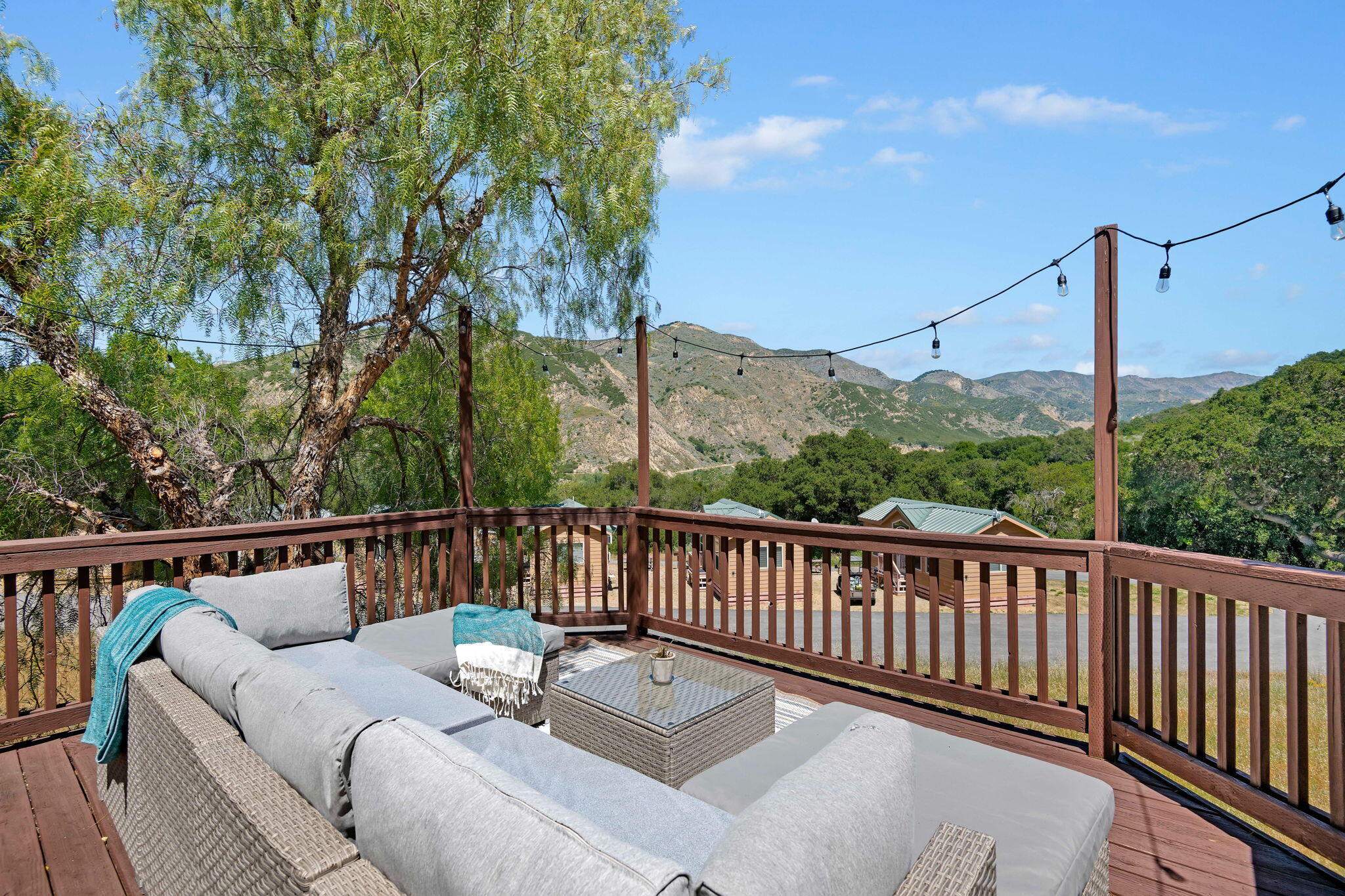 3750 Paradise Road 96