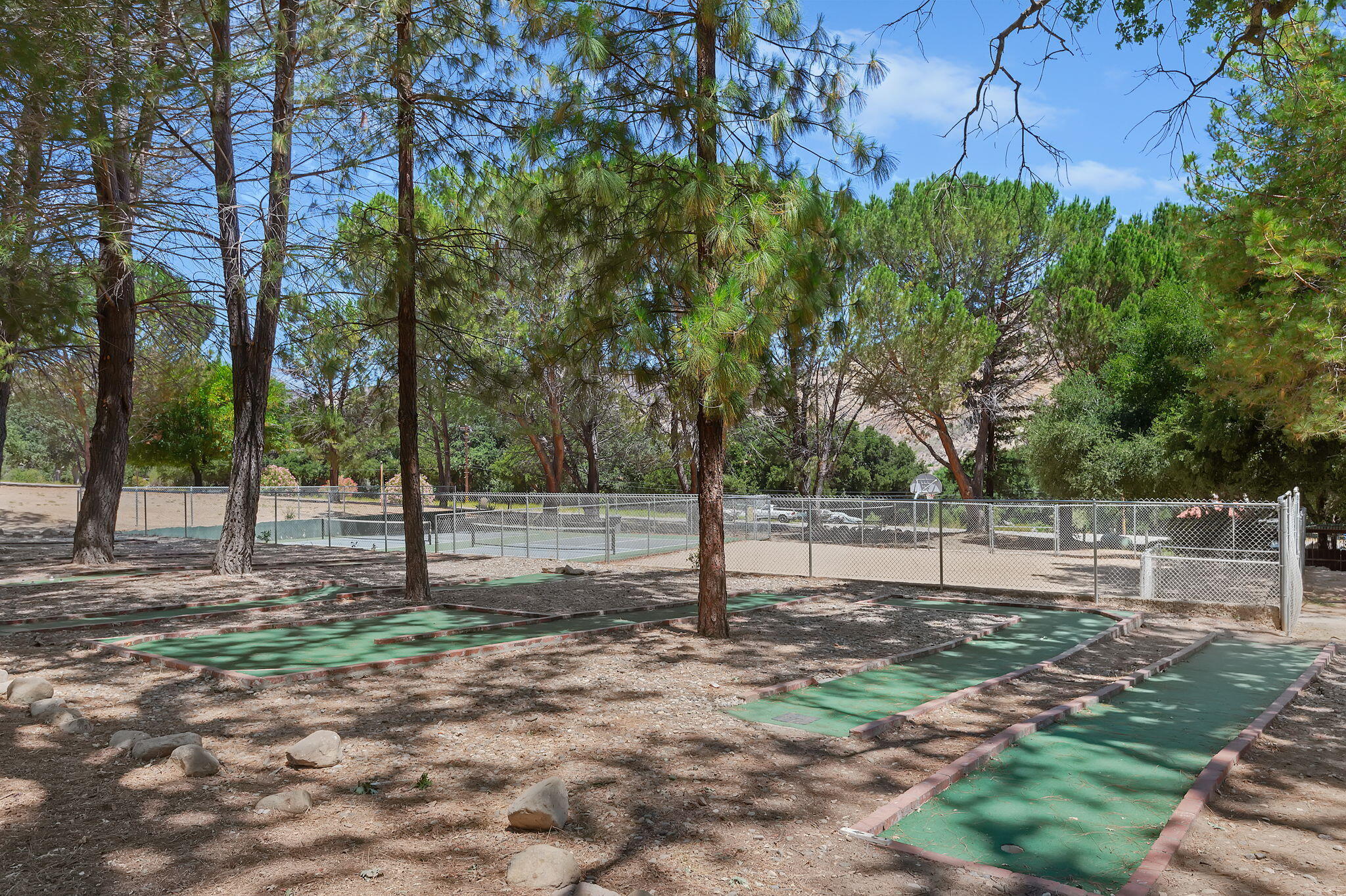 3750 Paradise Road 96