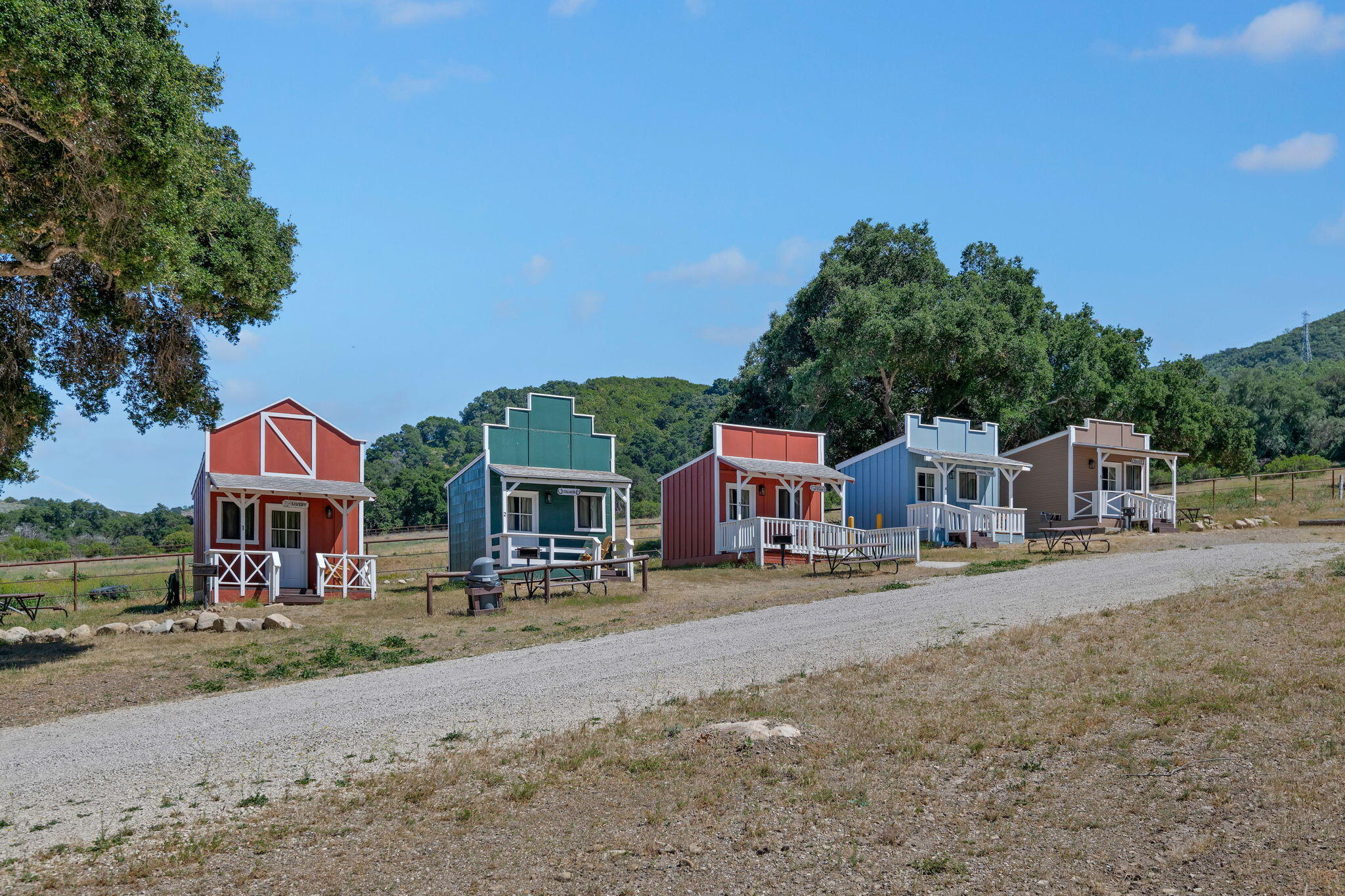 3750 Paradise Road 96