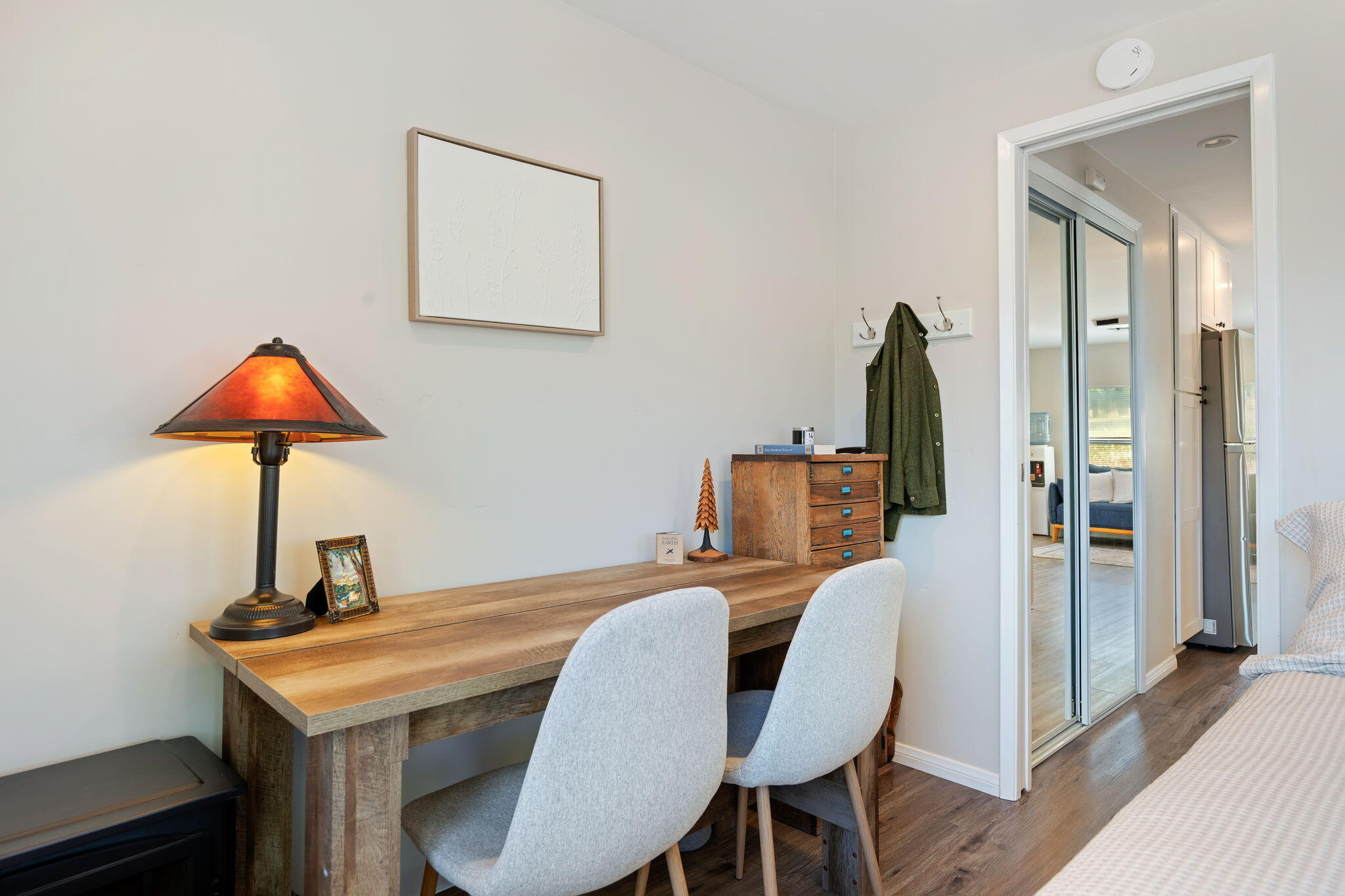 3750 Paradise Road 96