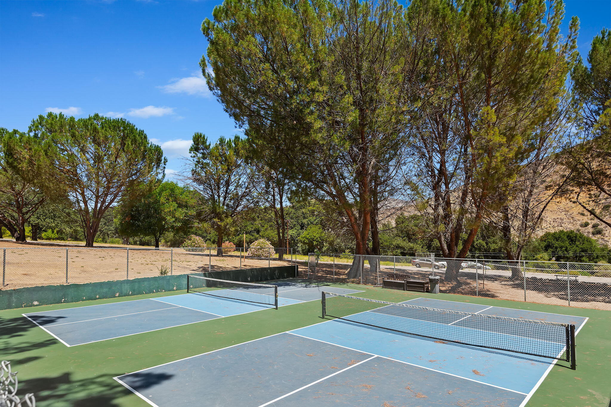 3750 Paradise Road 96