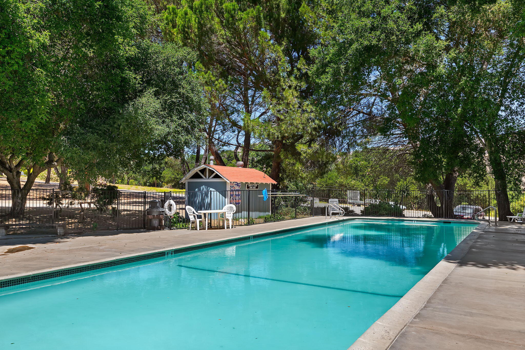 3750 Paradise Road 96