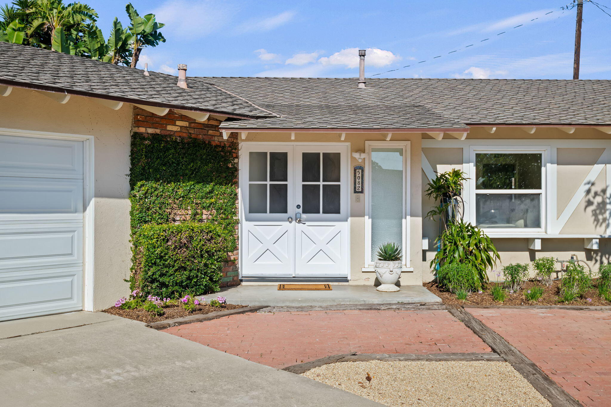 5082 Ella Lane