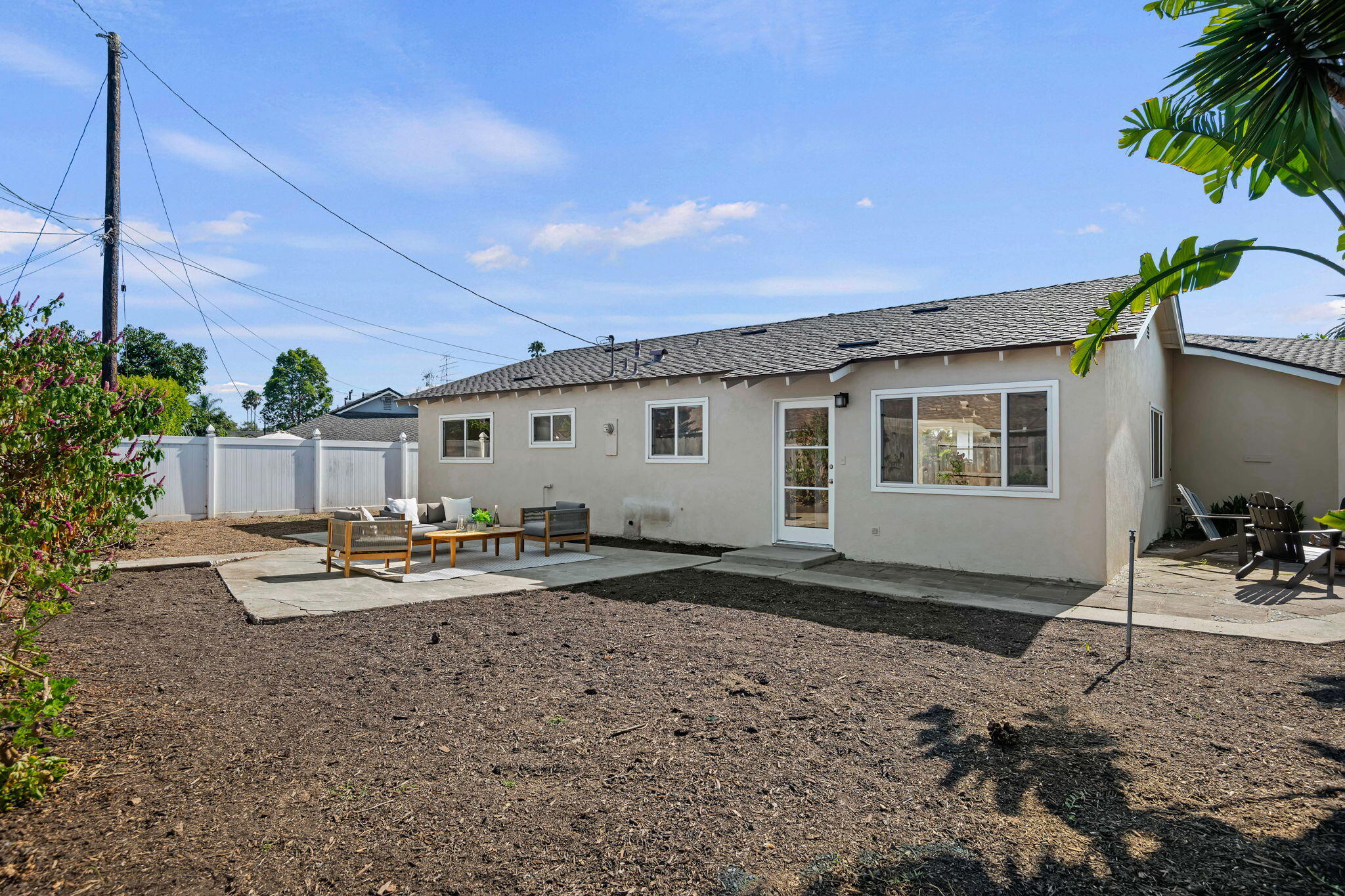 5082 Ella Lane