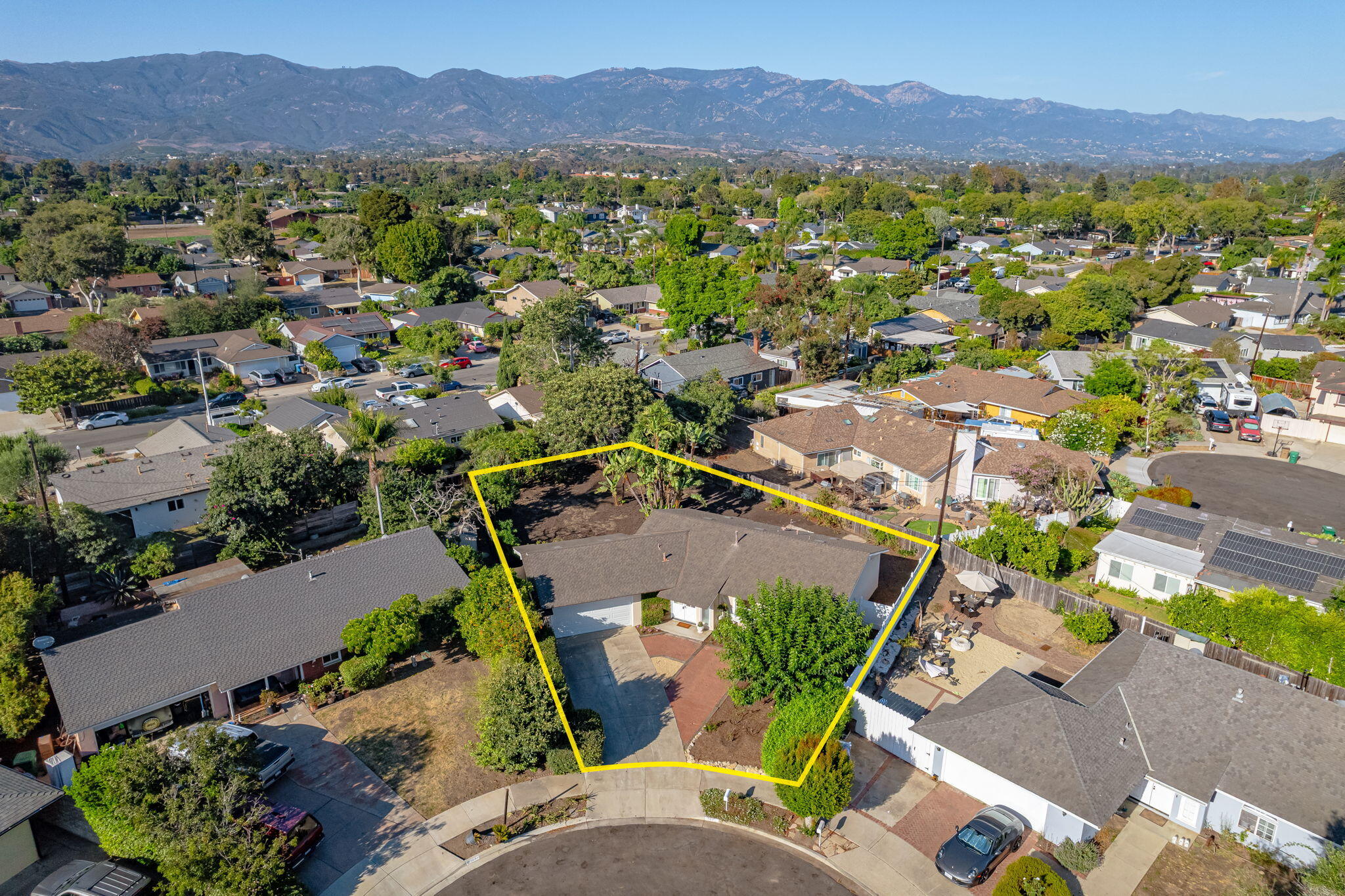5082 Ella Lane