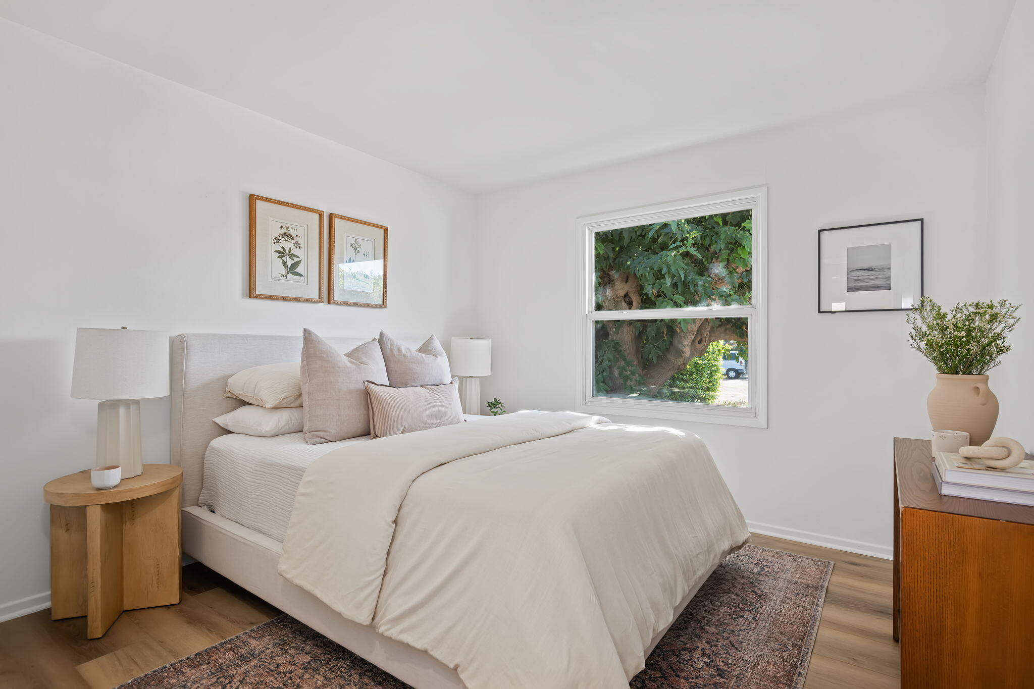 5082 Ella Lane