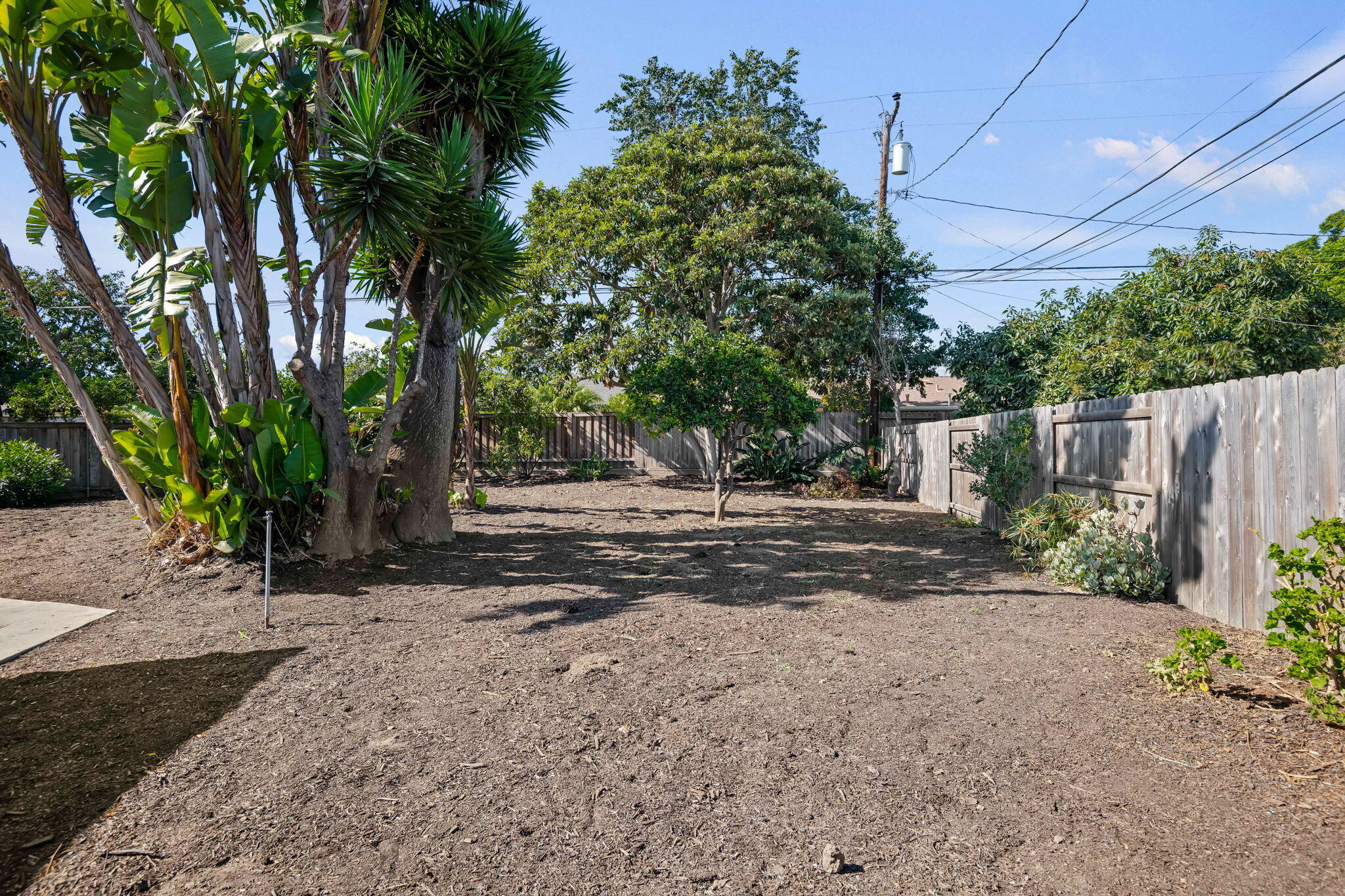 5082 Ella Lane