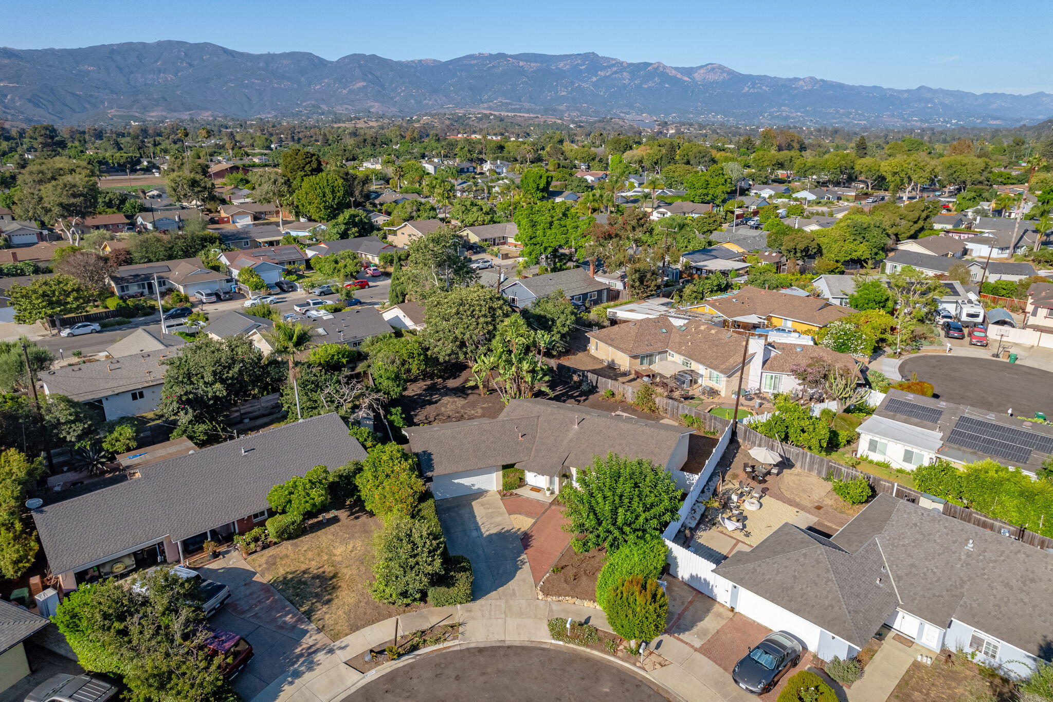 5082 Ella Lane