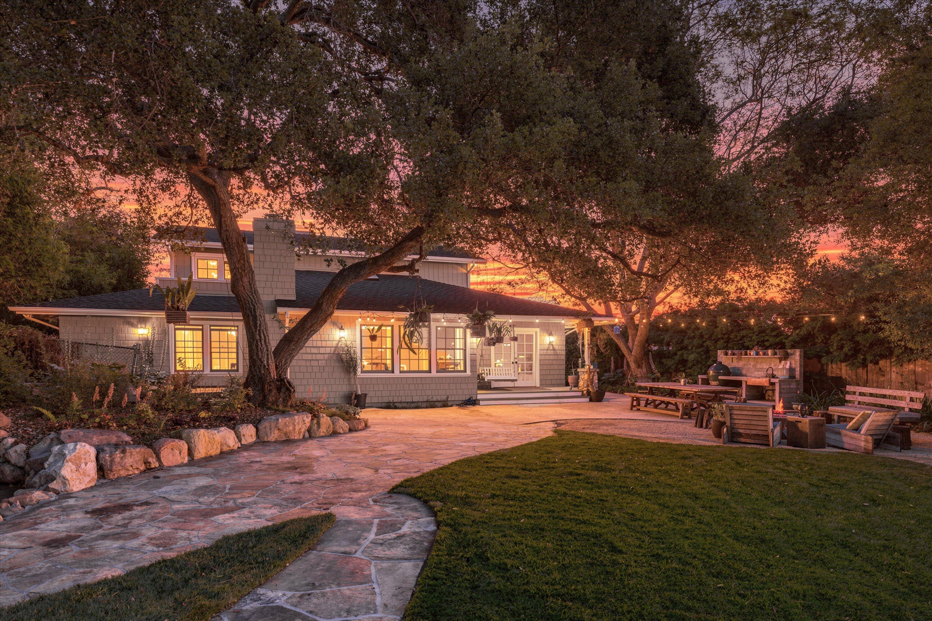 404 Los Robles Lane