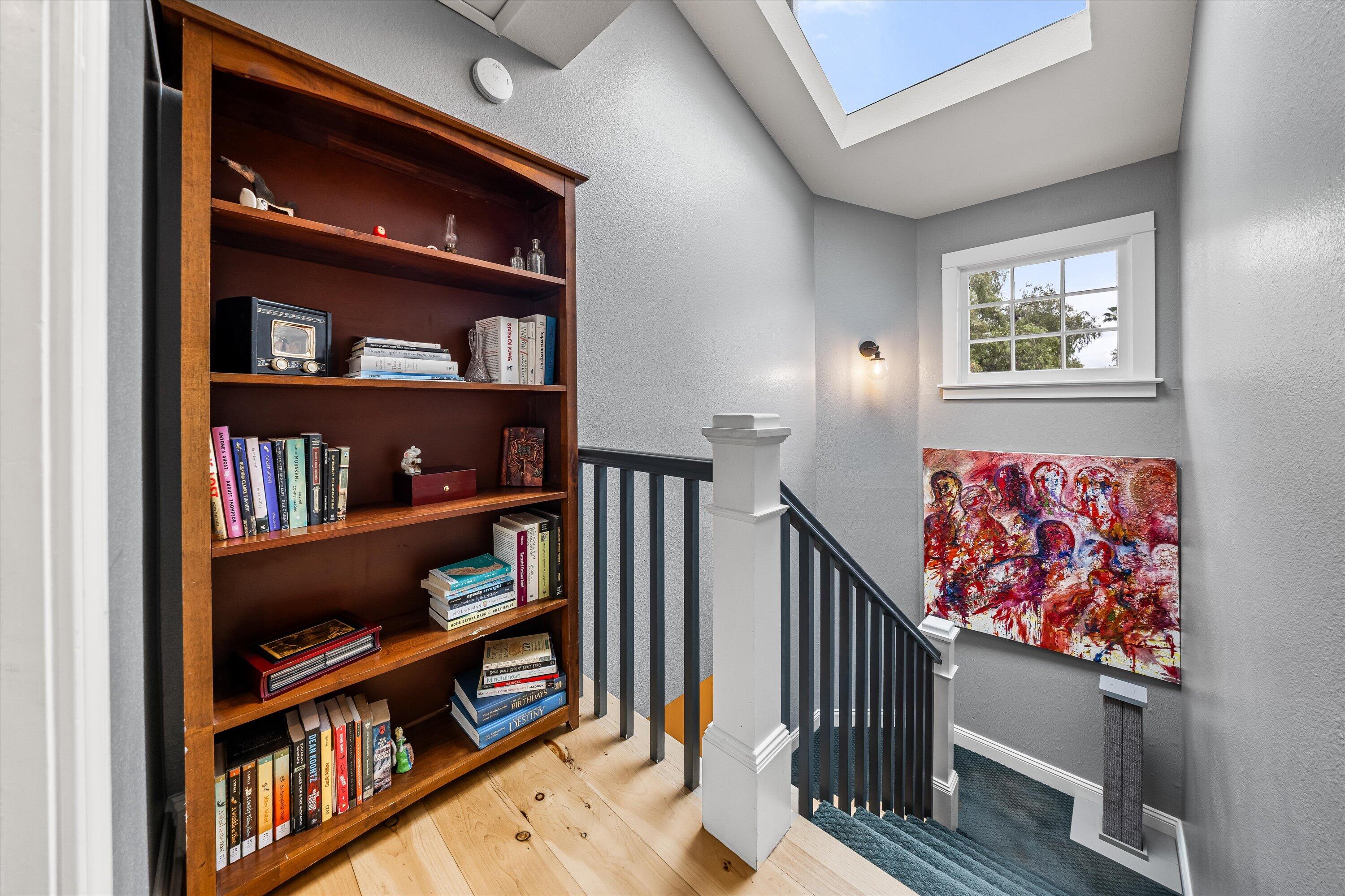 404 Los Robles Lane