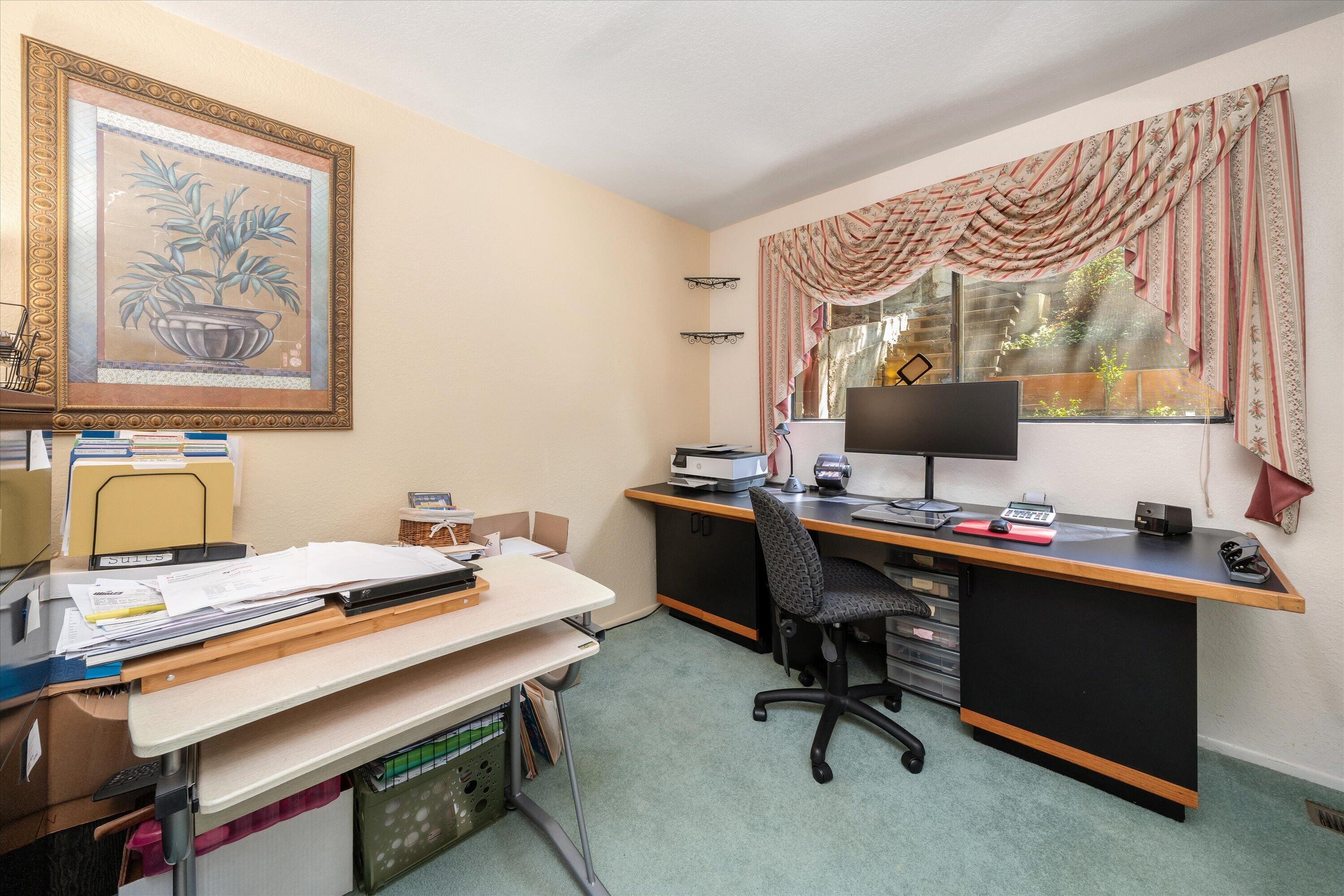 1401 La Cima Road