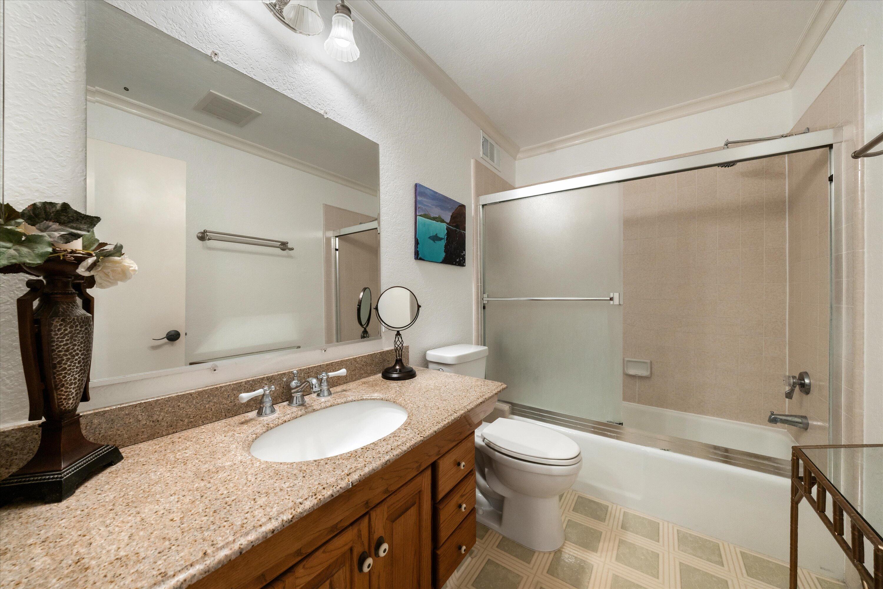 1401 La Cima Road